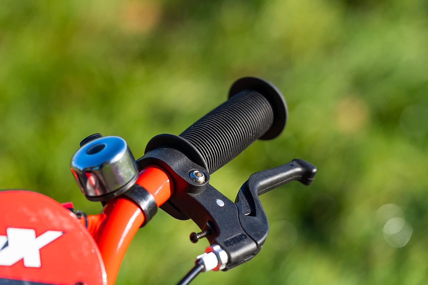 Huffy Moto X 16 Inch Kids Bike, Black, Unisex Youth Bicycle with Stabilisers, BMX Styling, Quick Connect Assembly, Ages 5-7