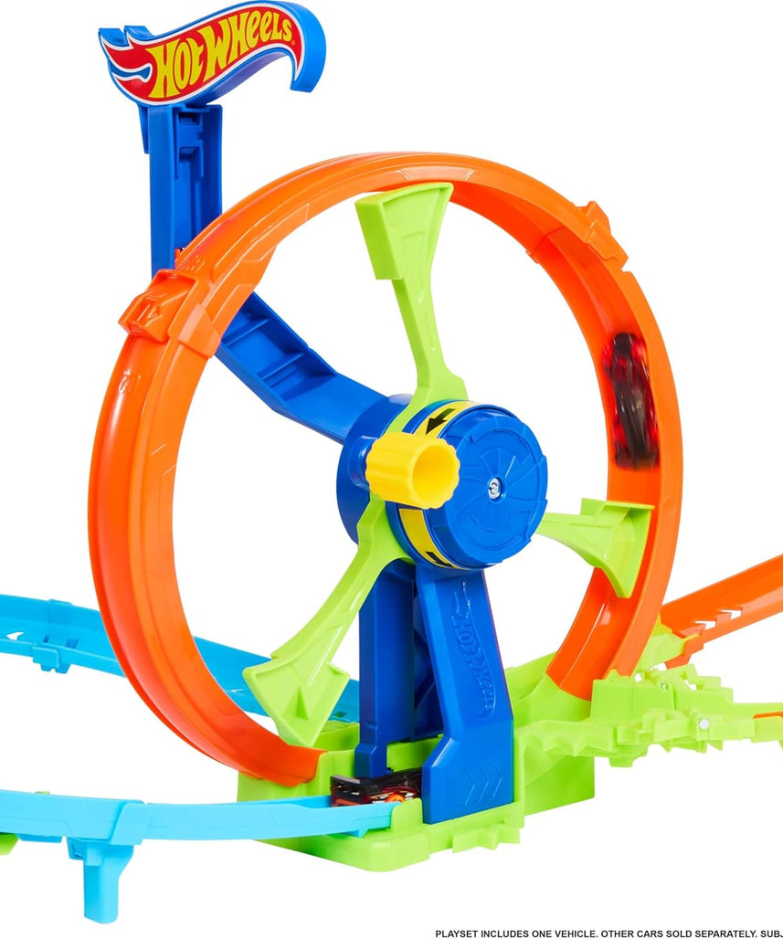 Hot Wheels Toy Car Track Set, Launch and Loop Playset & 1:64 Scale Die-Cast Vehicle, Crash Area on Figure 8 Track with Loop-Kicker Booster