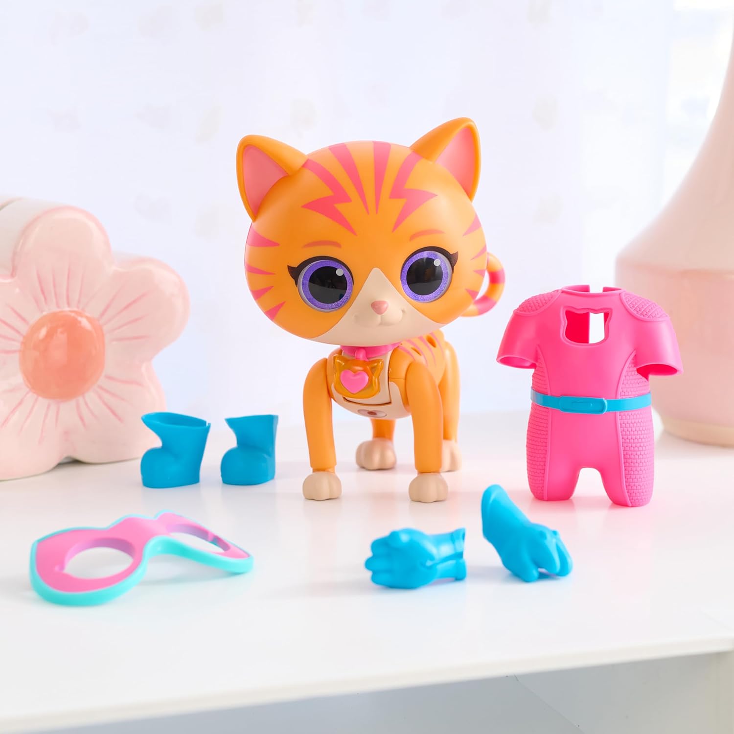 Just Play Disney Junior SuperKitties Cat-Tastic Transforming Ginny Lights & Sounds Figure, 8.3-Inch Action Figure, Ages 3+