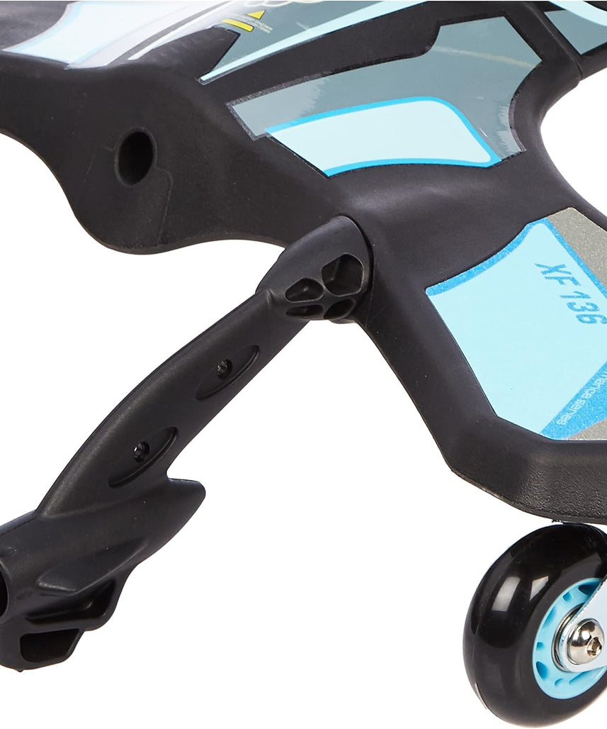 سكوتر JD Bug Cool Carver ثلاثي العجلات أزرق، هيكل معدني قابل للطي، عجلة أمامية من البولي يوريثان مقاس 5 بوصات، عجلات خلفية دوارة مقاس 3 بوصات، سعة تحميل 65 كجم، مناسب للأعمار من 5 سنوات فما فوق، سكوتر للأطفال