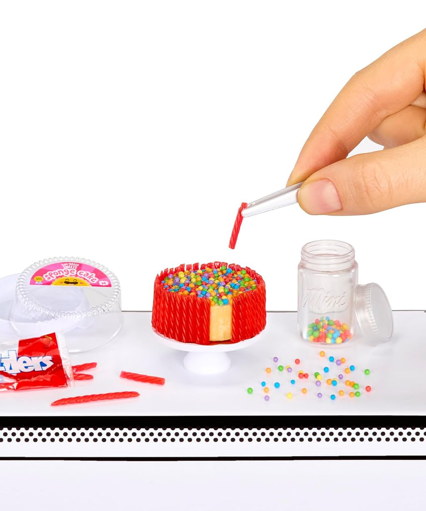 MGA’s Miniverse Make It Mini Treats Collectible Resin Craft Kit, Mystery Blind Capsule Confectionery Minis, DIY Display Toys for Collectors & Kids Ages 8+