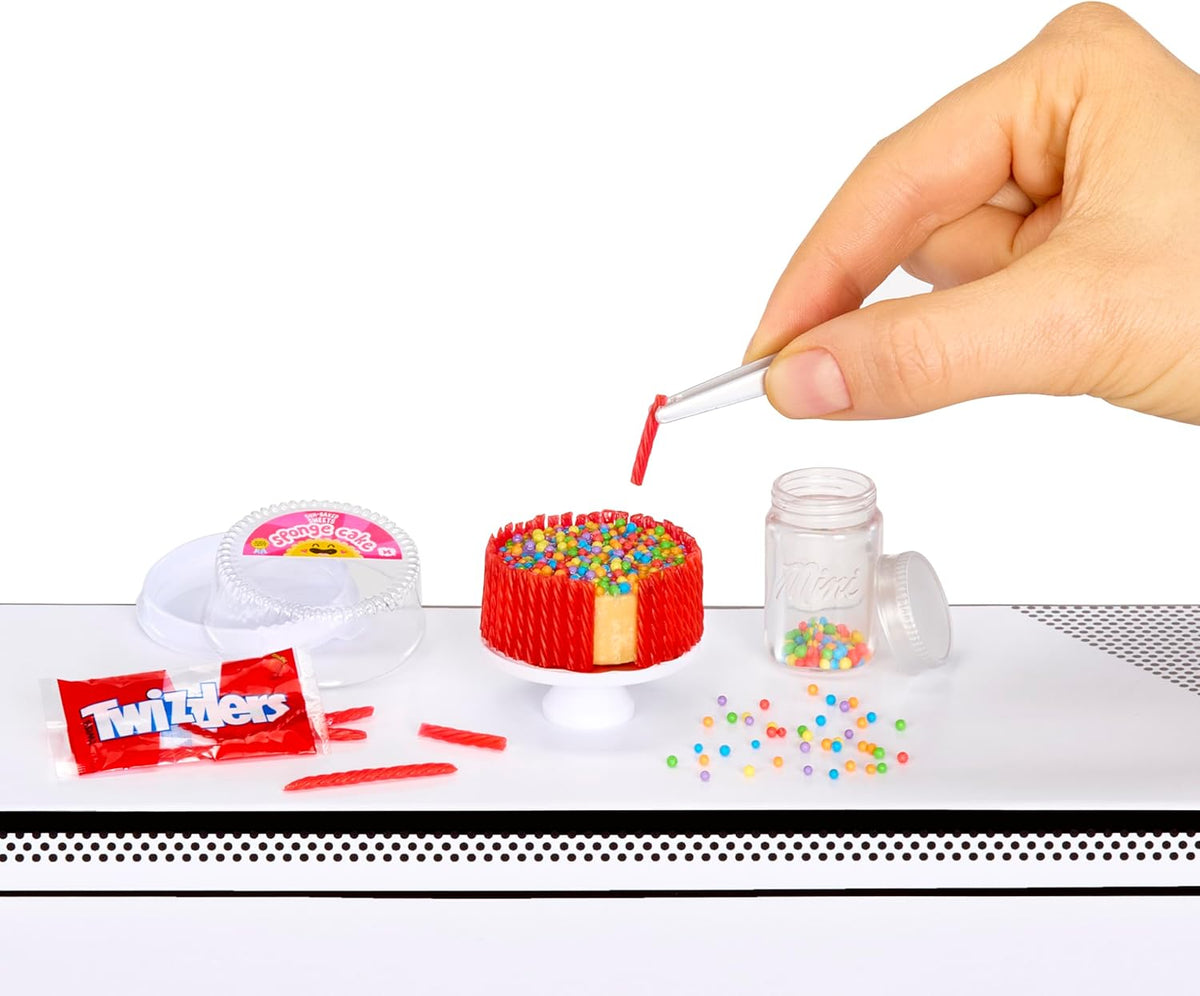 MGA’s Miniverse Make It Mini Treats Collectible Resin Craft Kit, Mystery Blind Capsule Confectionery Minis, DIY Display Toys for Collectors & Kids Ages 8+
