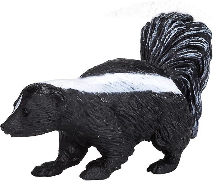 MOJO Skunk Model Woodland Wildlife Animal Toy Figure
