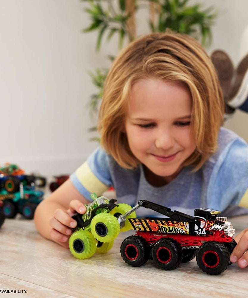 Hot Wheels Monster Trucks Big Rigs 1:64 Scale Die-Cast Toy Truck with 6 Wheels – Collectible Monster Truck Vehicles for Kids and Collectors, Ages 3 and Up