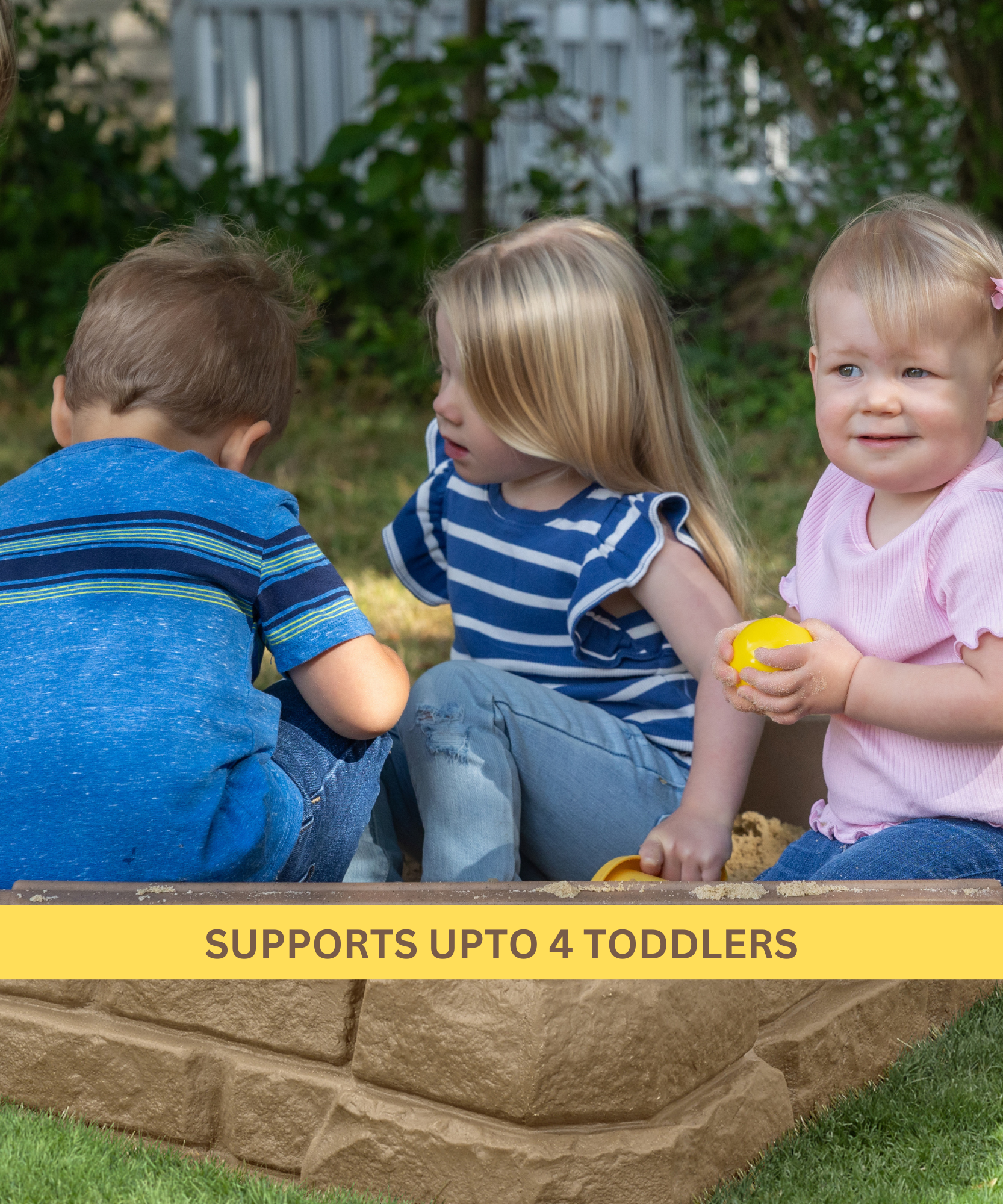 Step2 Naturally Playful Sandbox with Lid, Outdoor Sandpit, Sensory Play and Activity Toy with 4 Molded Seats, Backyard Garden Sandpit with 90 kg Holding Capacity, Suitable for Toddlers Aged 2+