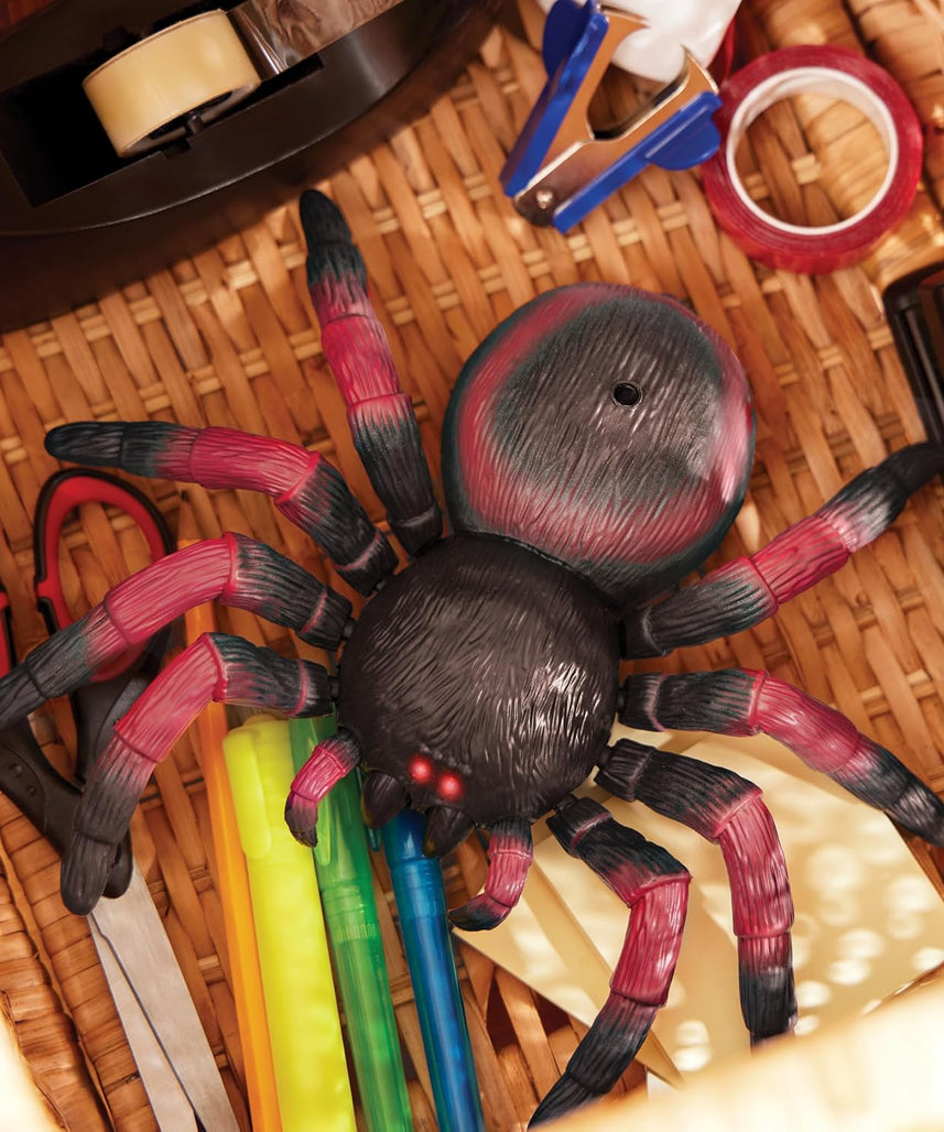 Terra by Battat remote controlled spider red - RC tarantula with glowing LED eyes and remote control - tarantula toy from 6 years
