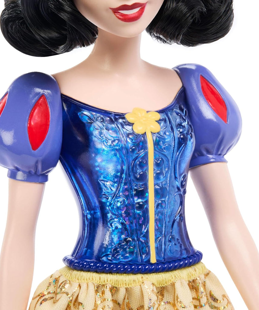 Disney Princess Snow White Fashion Doll and Accessory, Posable Toy with Brushable Hair, Ages 3+