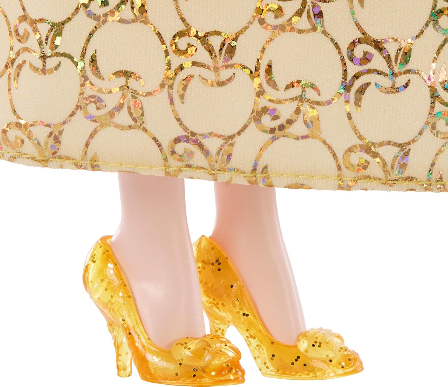 Disney Princess Snow White Fashion Doll and Accessory, Posable Toy with Brushable Hair, Ages 3+