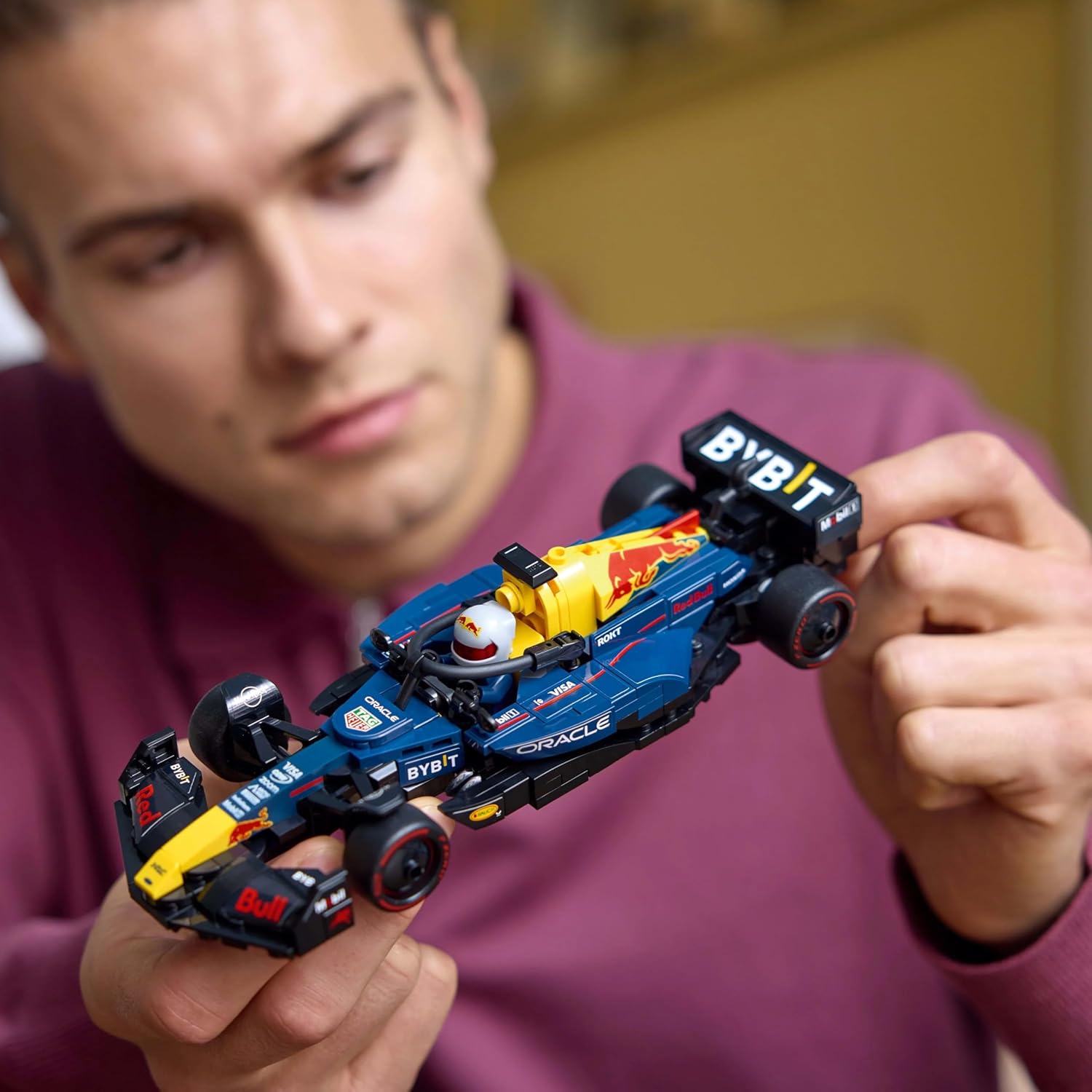LEGO Speed Champions Oracle Red Bull Racing RB20 F1 Race Car Model with a Collectible Formula 1 Driver Minifigure - Display Set for Adult Motorsport & Racing Fans - Ramadan Gift Idea - 77243