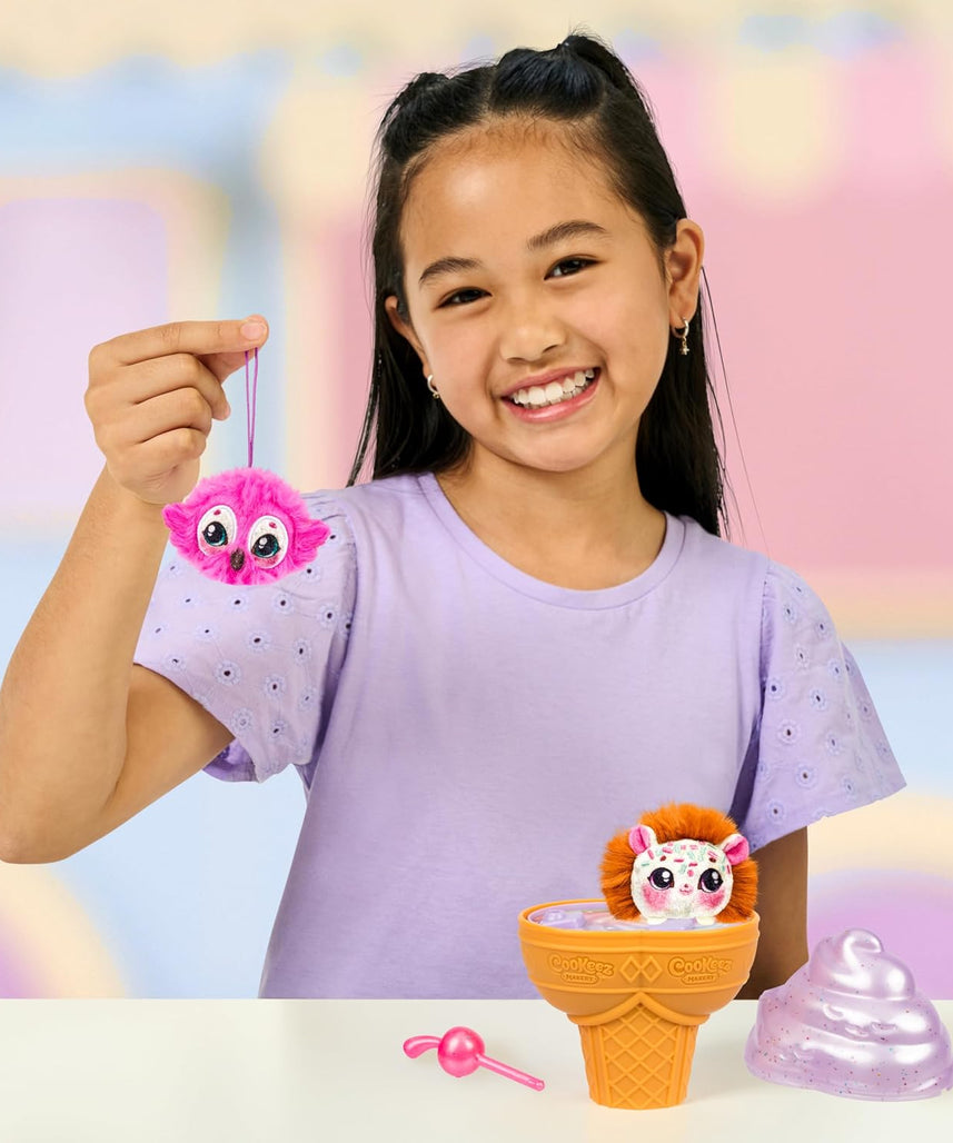 Cookeez Makery Yum Yumz Series 2 Twin Pack, Scented Surprise Plush Pets, Ice Cream Cone Reveal Toy, Collectible Plush Figures, Creative Unboxing Playset, 5 Years+
