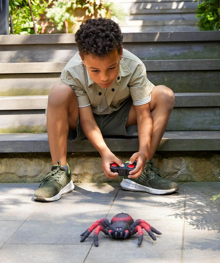 Terra by Battat remote controlled spider red - RC tarantula with glowing LED eyes and remote control - tarantula toy from 6 years