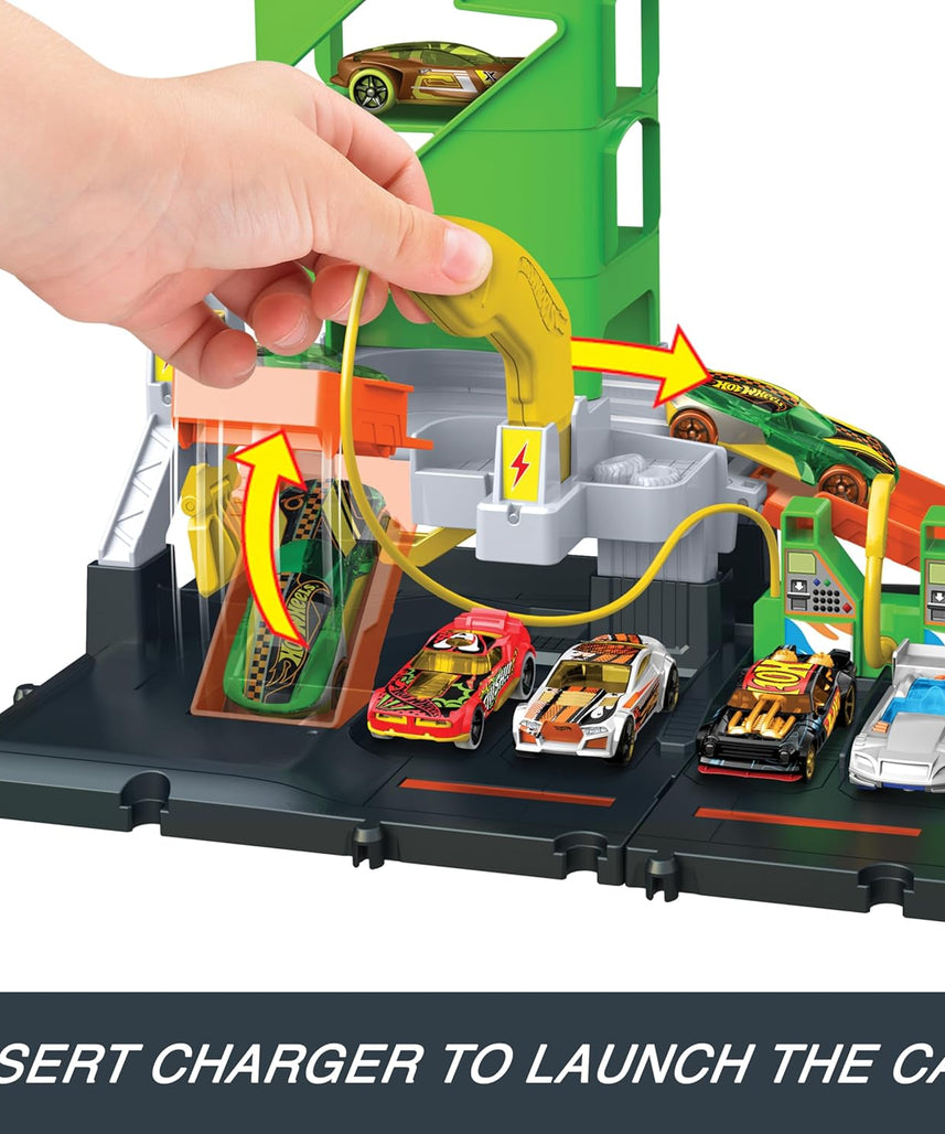 Hot Wheels City Super Recharge Fuel Station with 1:64 Scale Toy Car