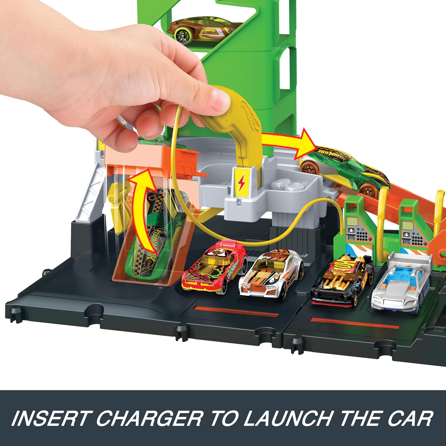 Hot Wheels City Super Recharge Fuel Station with 1:64 Scale Toy Car