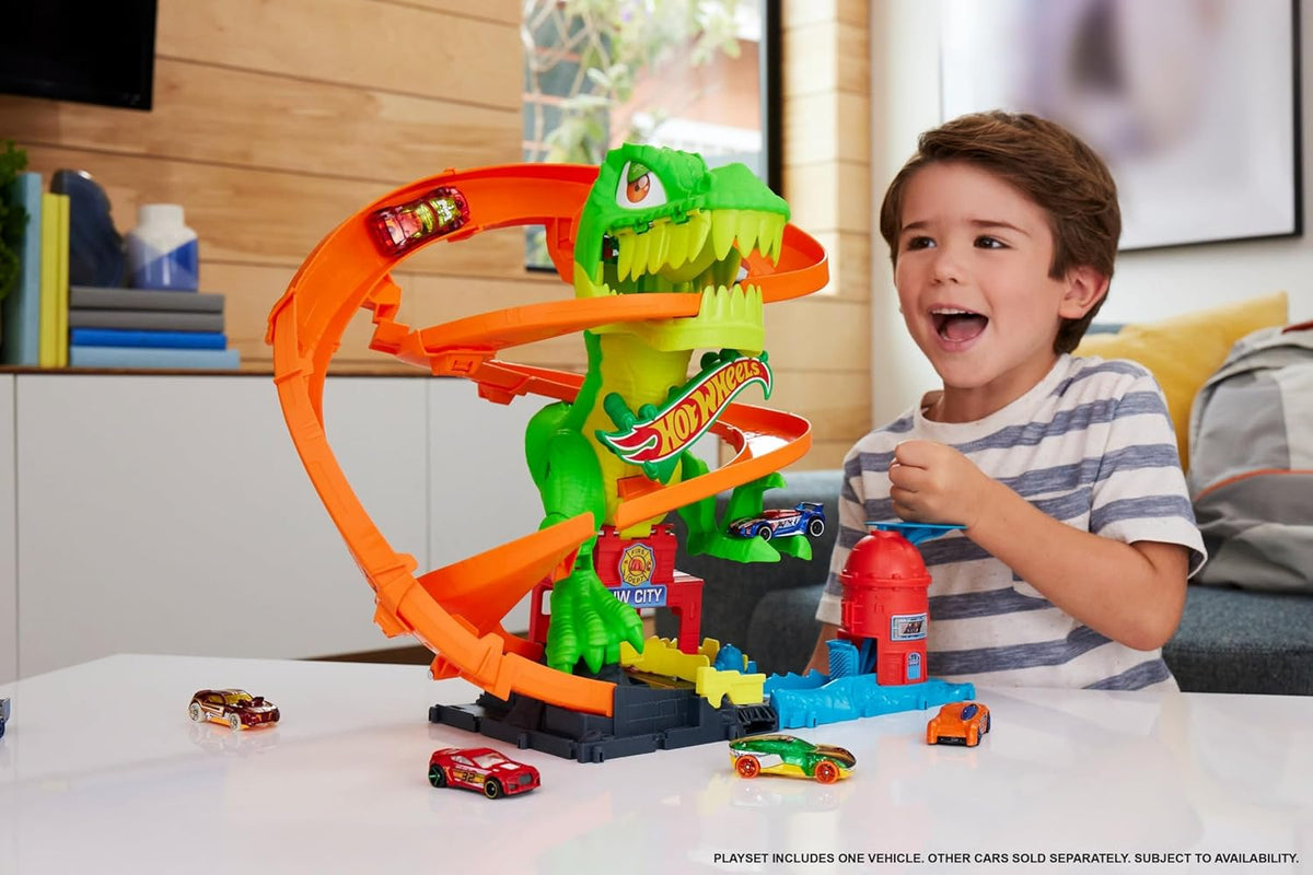 Hot Wheels Toy Car Track Set, City T Rex Blaze Battle Fire Station Playset with 1:64 Scale Die Cast Fire Truck, Interactive Dinosaur Action, 4+ Years