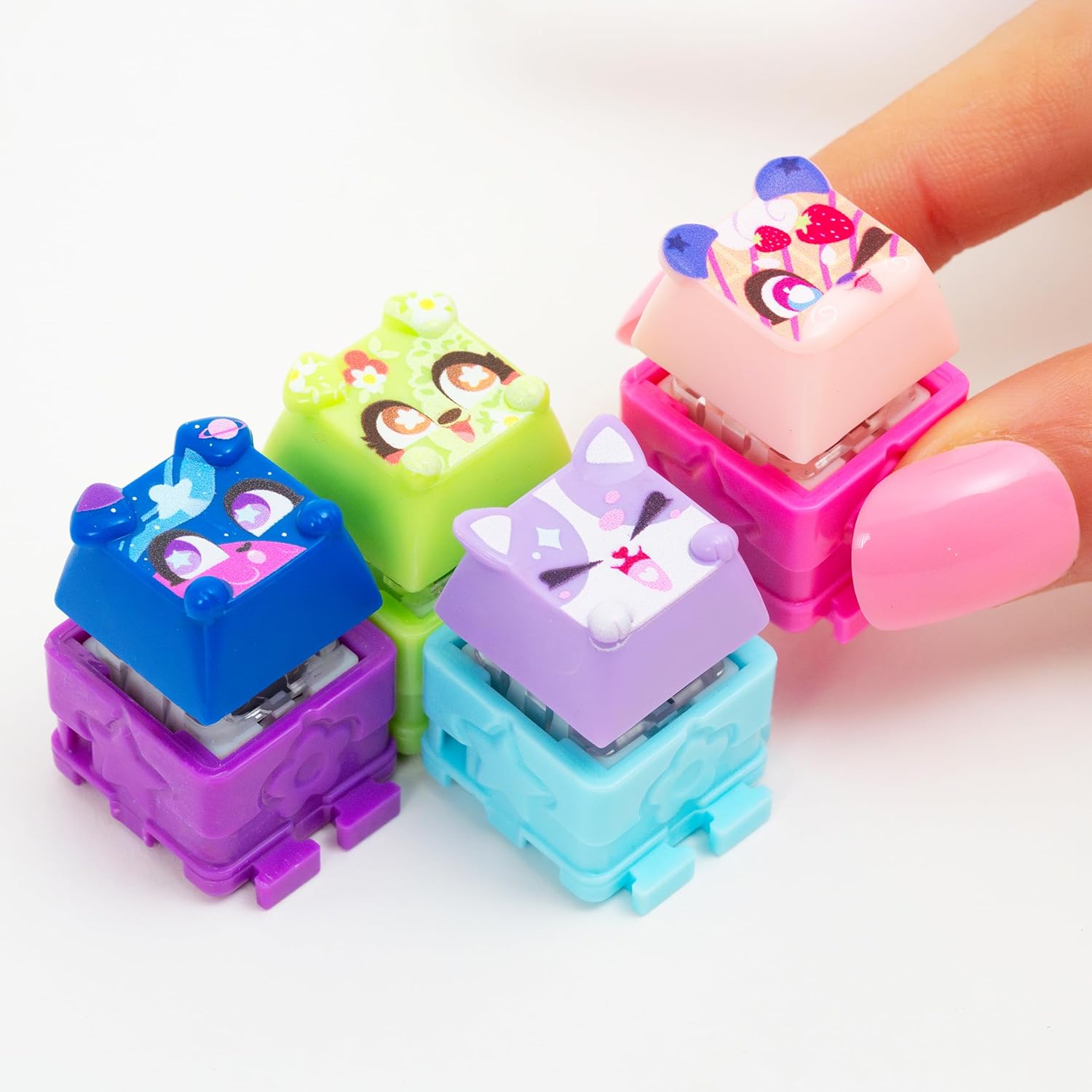Clickeez Deluxe Keychain, Cute Collectible Keyboard Key Fidget Toy, Cube Key Caps Set with Charms for Girls and Boys 6Y+
