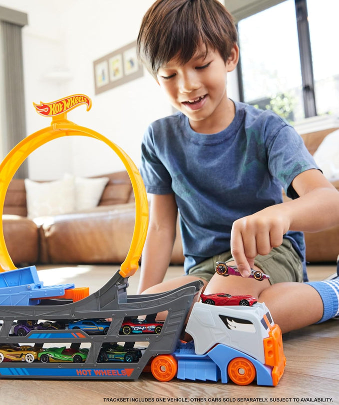 Hot Wheels Stunt and Go Transporter Truck