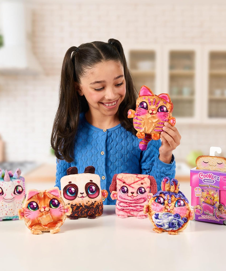 COOKEEZ MAKERY Toasty Treatz Toaster with Scented Plush, Styles Vary, Ages 5+
