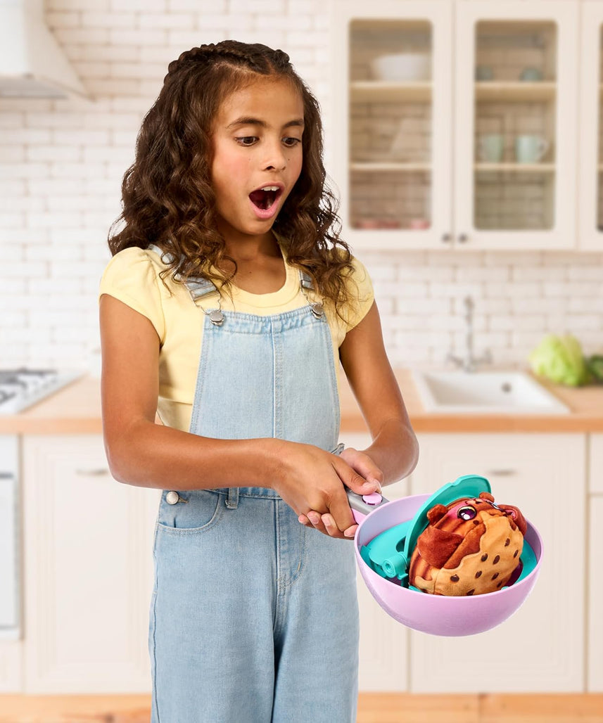 Cookeez Makery Pancake Treatz Interactive Plush Toy, Mix and Flip Surprise Pancake Plush, Scented Sound Plush Friend, Kids Creative Play Toy, 5 Years+