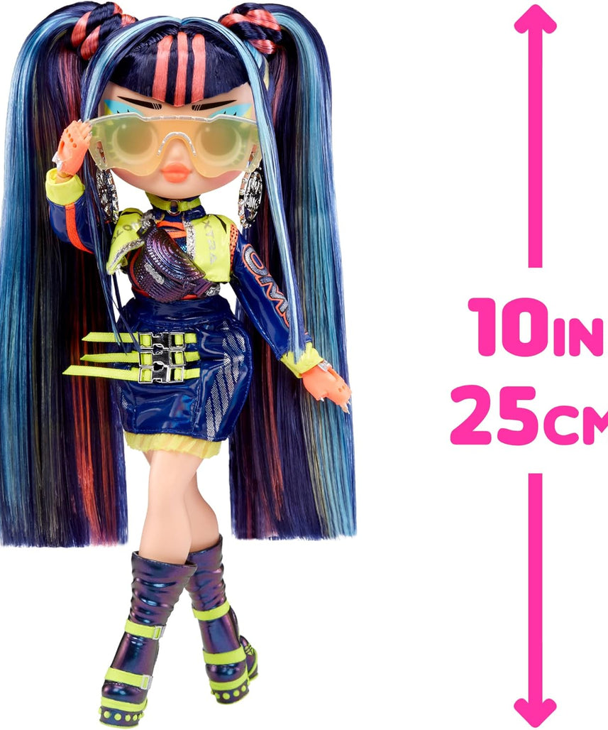 دمية أزياء LOL Surprise OMG Victory، قابلة للتجميع بطول 10 بوصات مع أكثر من 10 مفاجآت، وملابس سباق أنيقة، وإكسسوارات، وميزات وضعية للأطفال من سن 4 سنوات فما فوق