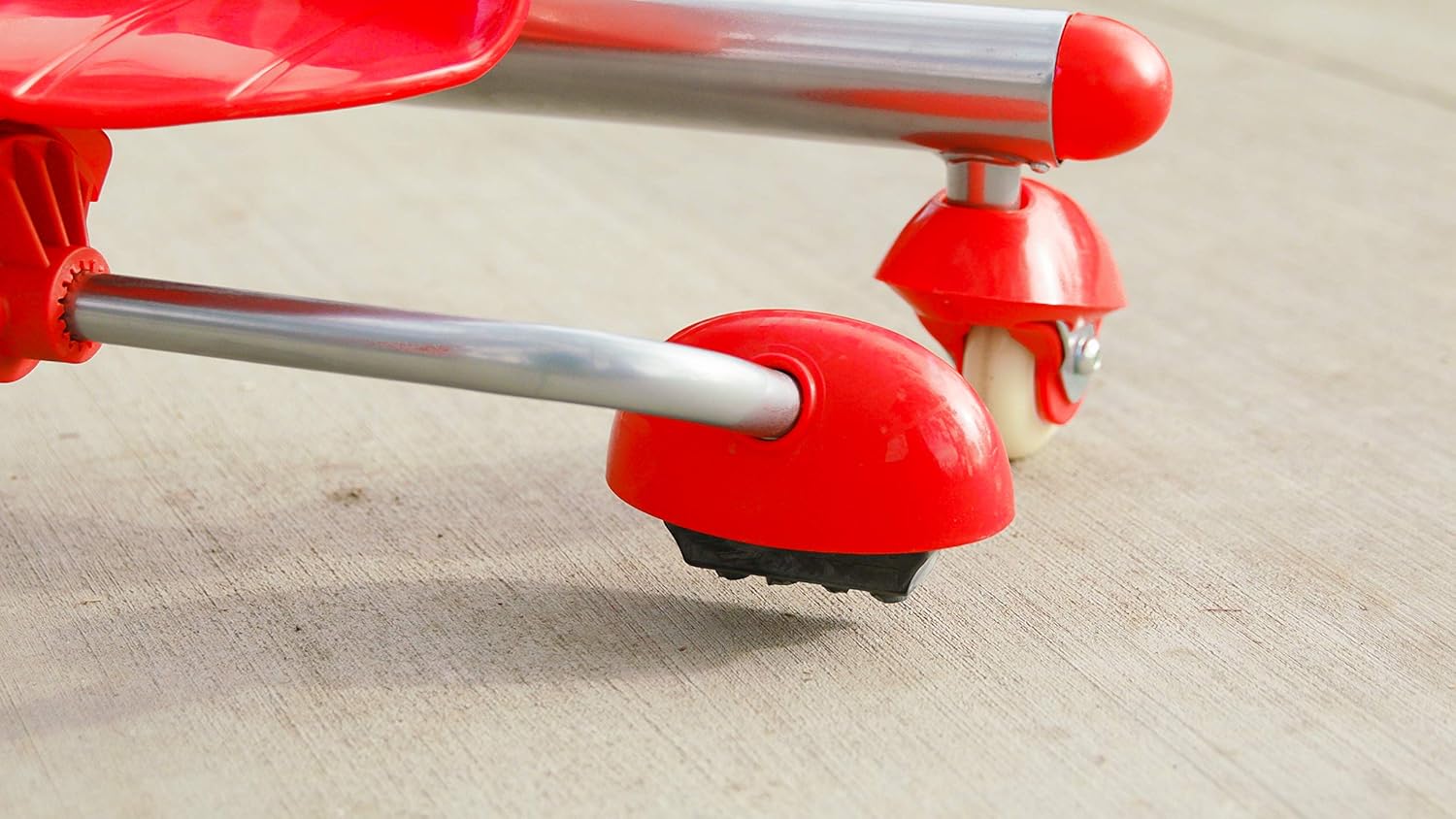 دراجة Razor FlashRider ثلاثية العجلات 360 للأطفال من سن 6 سنوات فما فوق، مزودة بعجلات خلفية مائلة مزدوجة، ومقود على طراز MX، وذراع شرارة مع خرطوشة قابلة للاستبدال