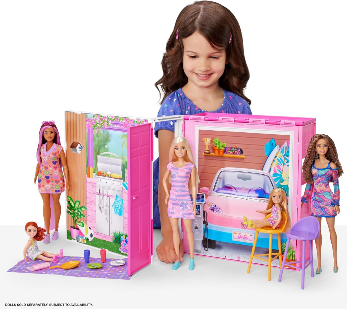 Barbie Getaway Doll House with Barbie Doll, 4 Play Areas and 11 Decor Accessories, Age 3+