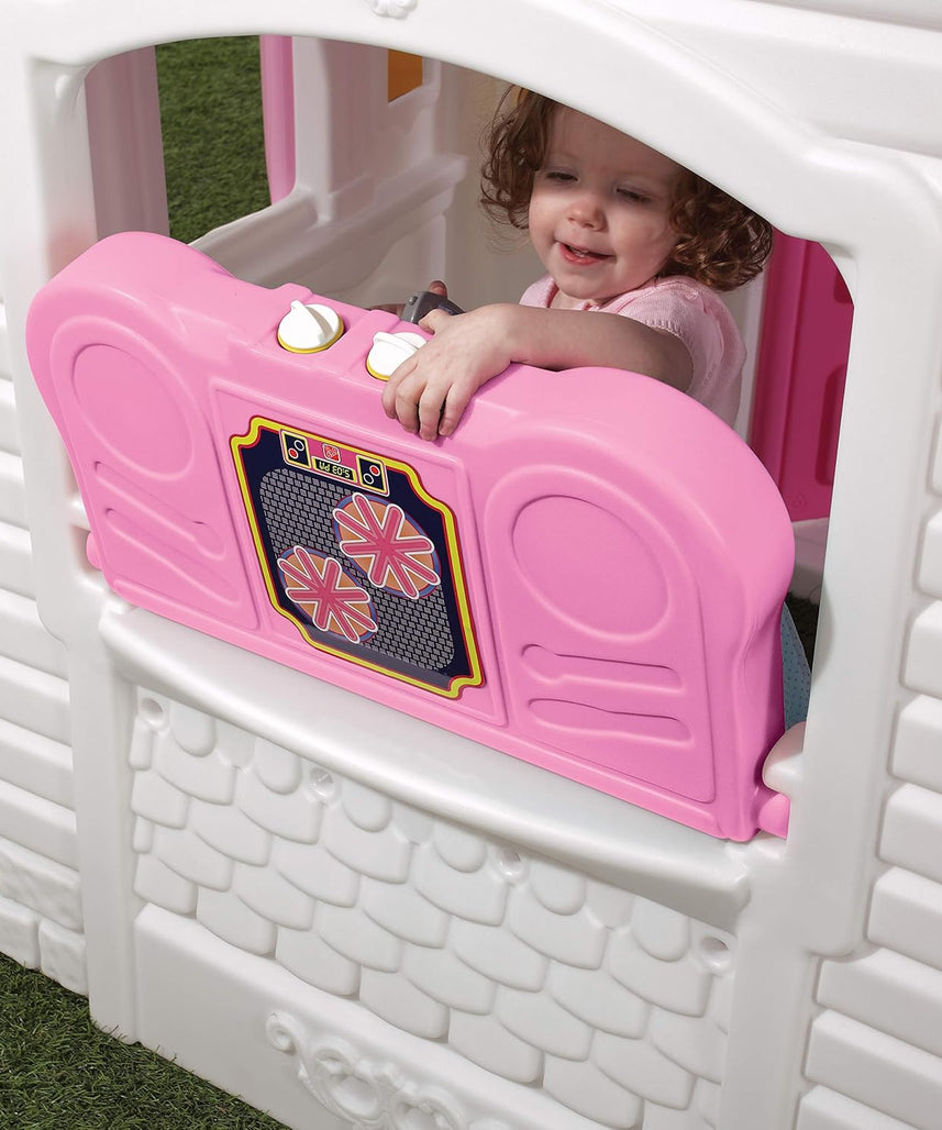 Step2 Sweetheart Playhouse Pink & White – Kids Outdoor Cottage with Doorbell, Phone & Convertible BBQ Grill (134.6 x 119.4 x 147.3 cm)