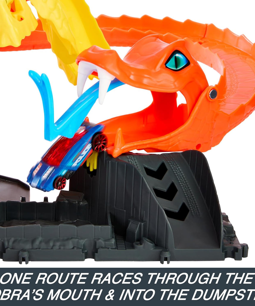 Hot Wheels City Pizza Slam Cobra Attack Playset, Interactive City Track Set with Random Action Paths, Includes 1:64 Scale Die Cast Toy Car, 4+ Years
