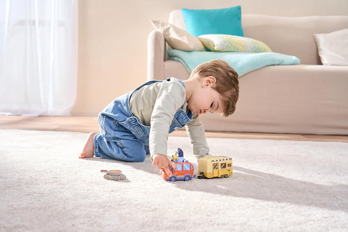 VTech Toot-Toot Drivers Bluey: Bluey Family Car & Caravan, English