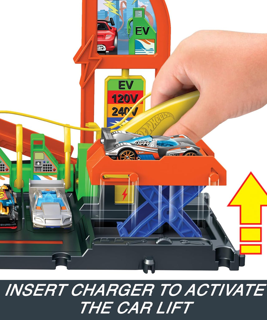 Hot Wheels City Super Recharge Fuel Station with 1:64 Scale Toy Car
