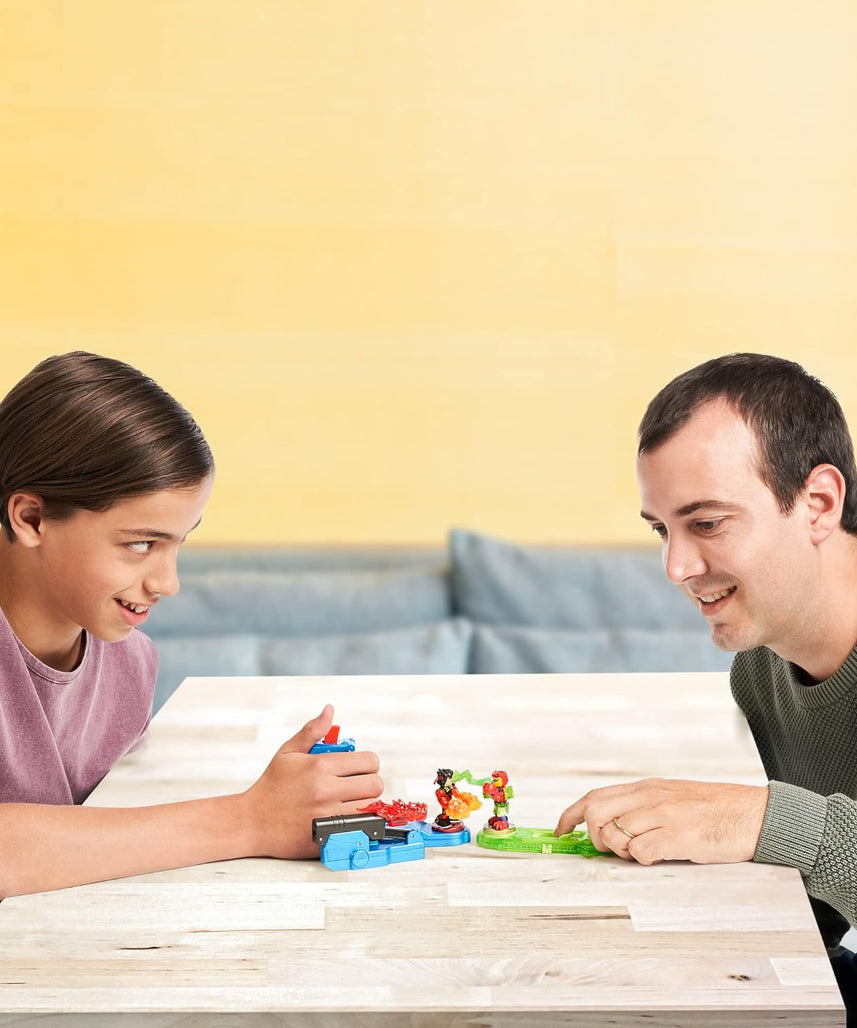 مجموعة ألعاب موس تويز أكيدو ليجندز أوف باورزتورم ميجا سترايك للتحكم مع لعبة اللكمة الأولية، شخصية فاير سترايك تشوكس تيربو الحصرية و4 قطع طاقة أساسية للأطفال من سن 6 سنوات فما فوق - مجموعات ألعاب