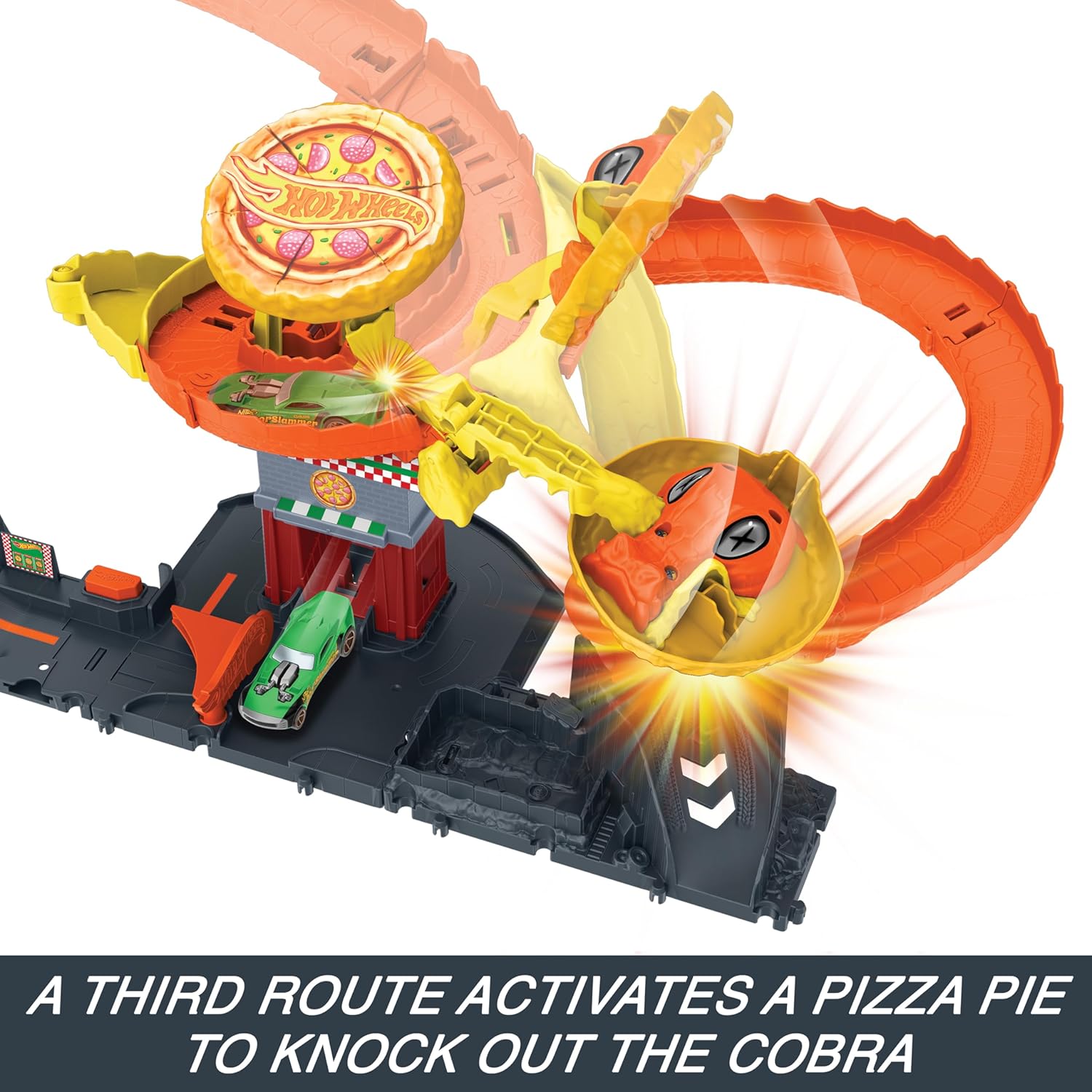 Hot Wheels City Pizza Slam Cobra Attack Playset, Interactive City Track Set with Random Action Paths, Includes 1:64 Scale Die Cast Toy Car, 4+ Years