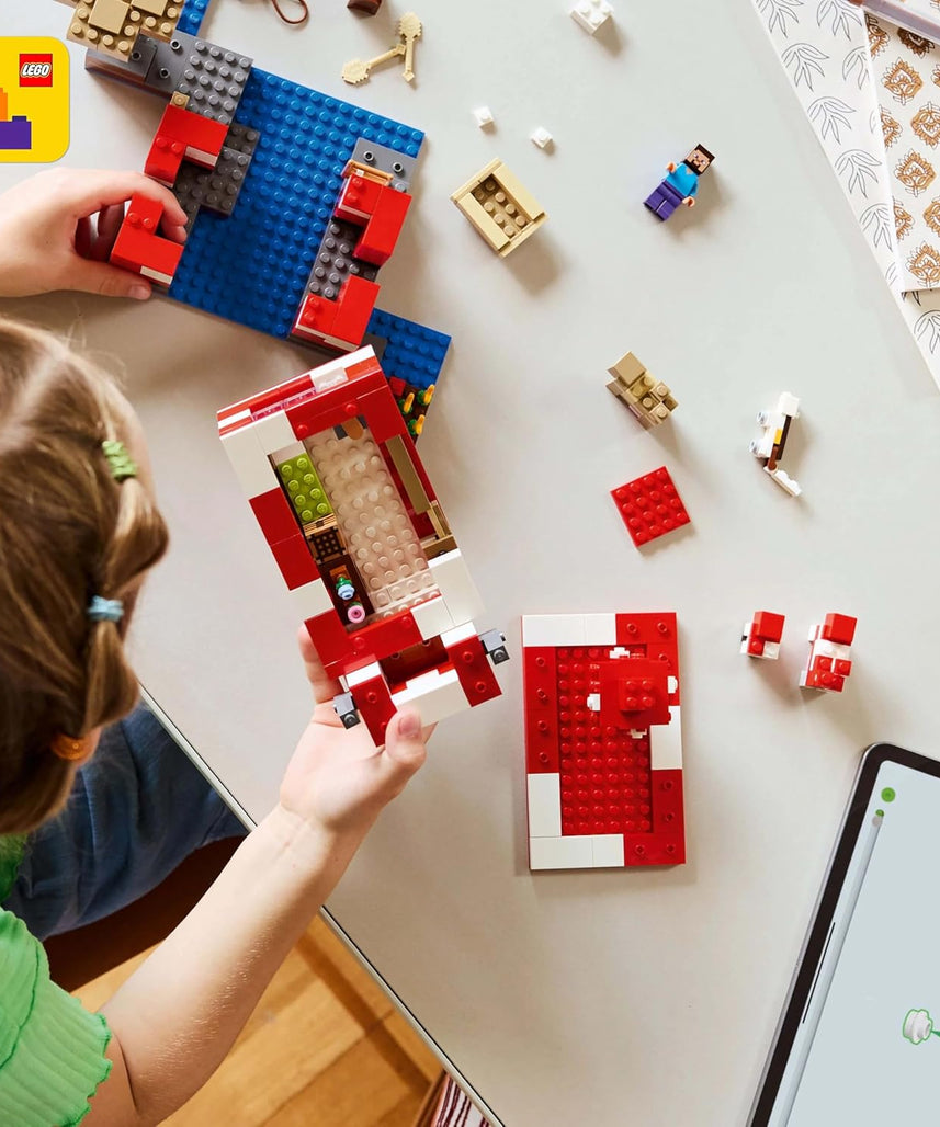 LEGO Minecraft The Mooshroom House Toy - Building Set incl. a Steve Figure, Mobs, a Crafting Table and Farm - Ramadan Gift for 8+ Year Old Girls & - Boys 21270