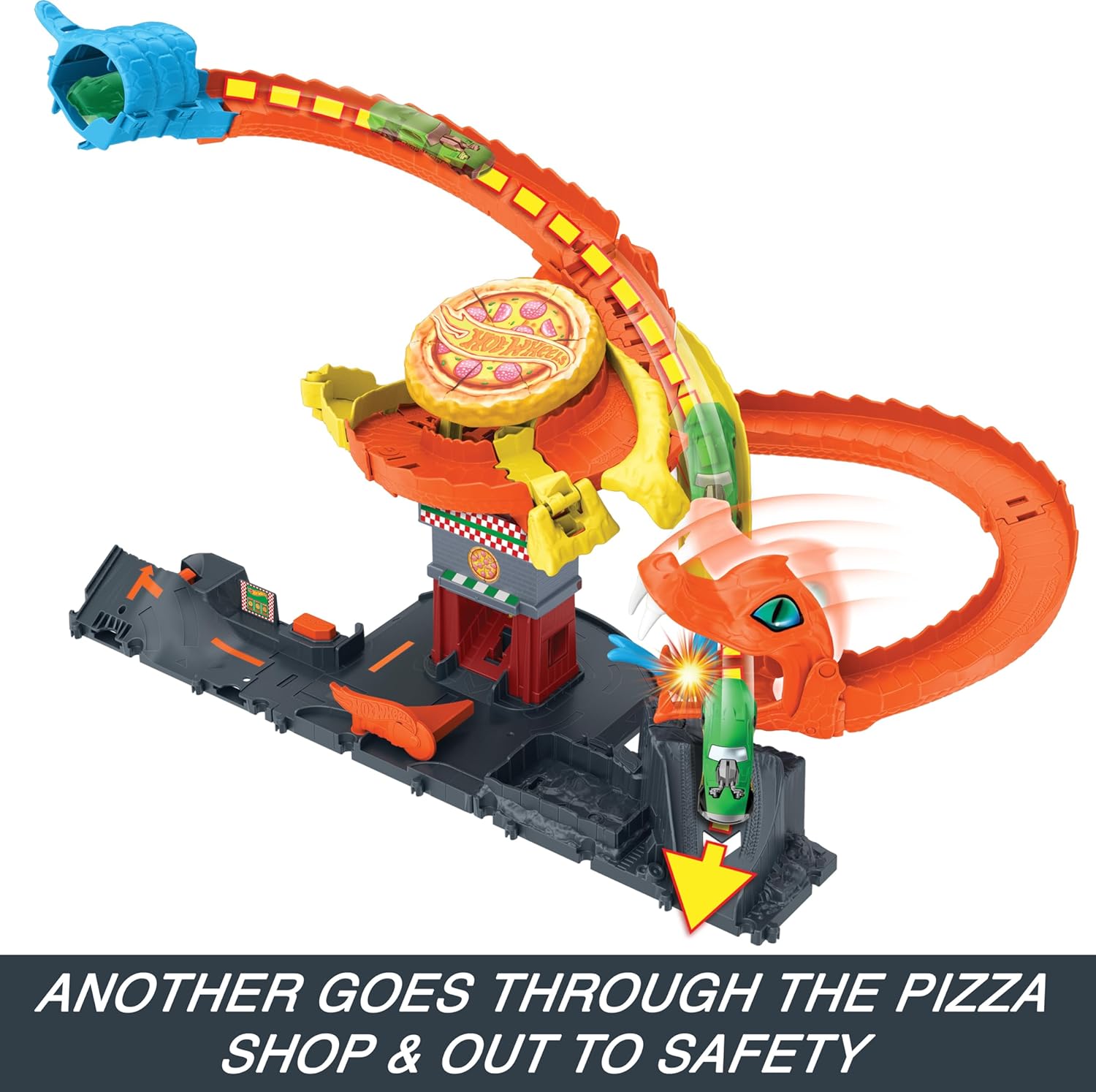 Hot Wheels City Pizza Slam Cobra Attack Playset, Interactive City Track Set with Random Action Paths, Includes 1:64 Scale Die Cast Toy Car, 4+ Years
