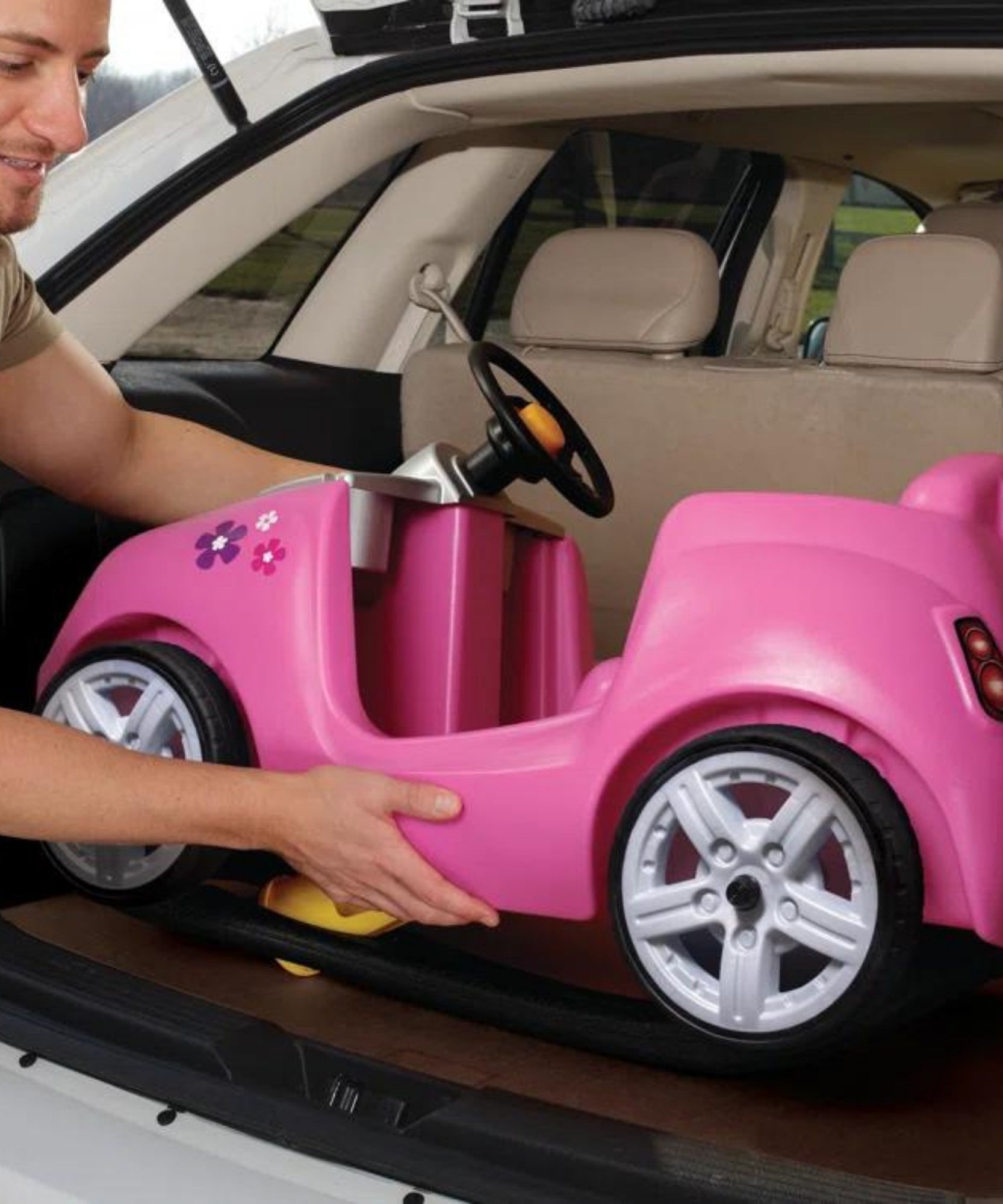 Step2 Whisper Ride II, Single Seater Kids Push Car, Easy to Store Ride On Toy with Seatbelt, Horn and Storage Trunk, Suitable for Children both Boys and Girls Aged 18m and Above, Blue, Pink