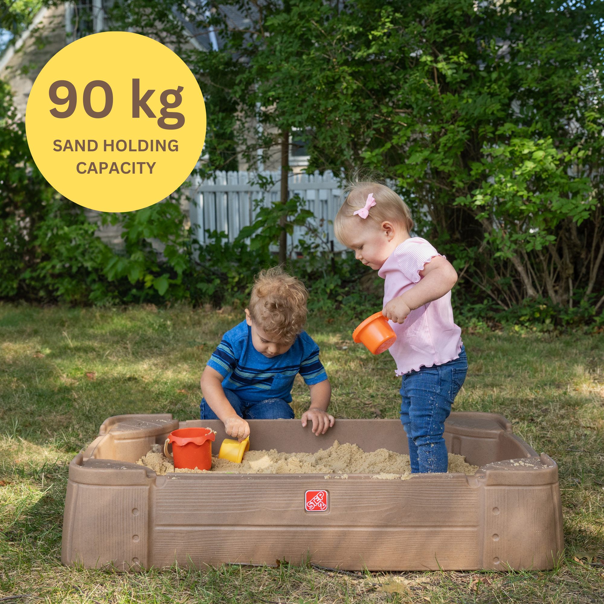 Step2 Play & Store Sandbox with Lid, Outdoor Sandpit, Sensory Play and Activity Toy with 4 Molded Seats, Backyard Garden Sandpit with 90 kg Holding Capacity, Suitable for Toddlers Aged 2+