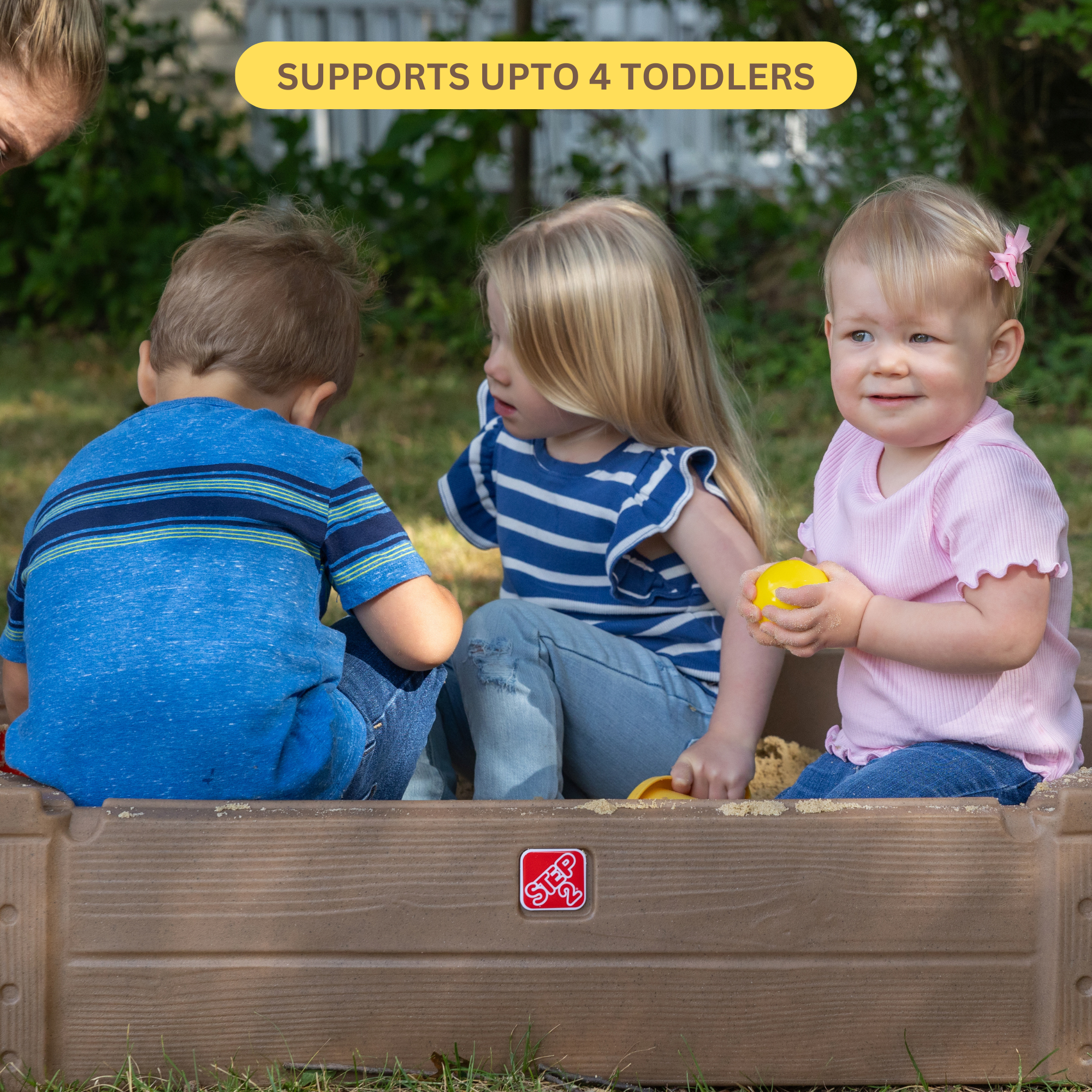 Step2 Play & Store Sandbox with Lid, Outdoor Sandpit, Sensory Play and Activity Toy with 4 Molded Seats, Backyard Garden Sandpit with 90 kg Holding Capacity, Suitable for Toddlers Aged 2+