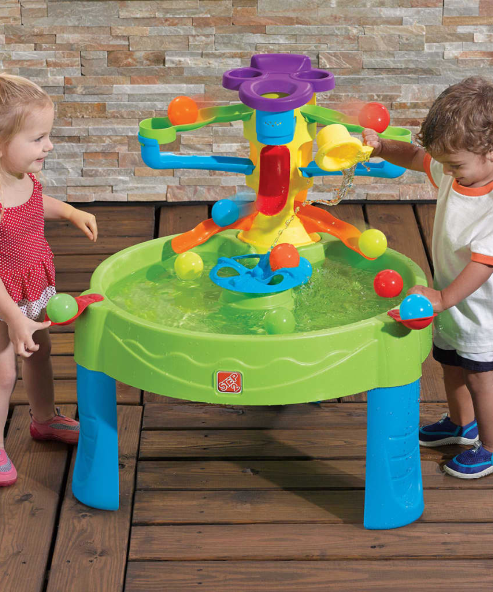 طاولة لعب الكرة المزدحمة من ستيب 2، مجموعة ألعاب حسية داخلية وخارجية، لعبة نشاط مع 13 قطعة من الملحقات بما في ذلك الكرات ولعبة STEM ومركز الأنشطة، مناسبة للأطفال من الأولاد والبنات من عمر سنة واحدة فما فوق