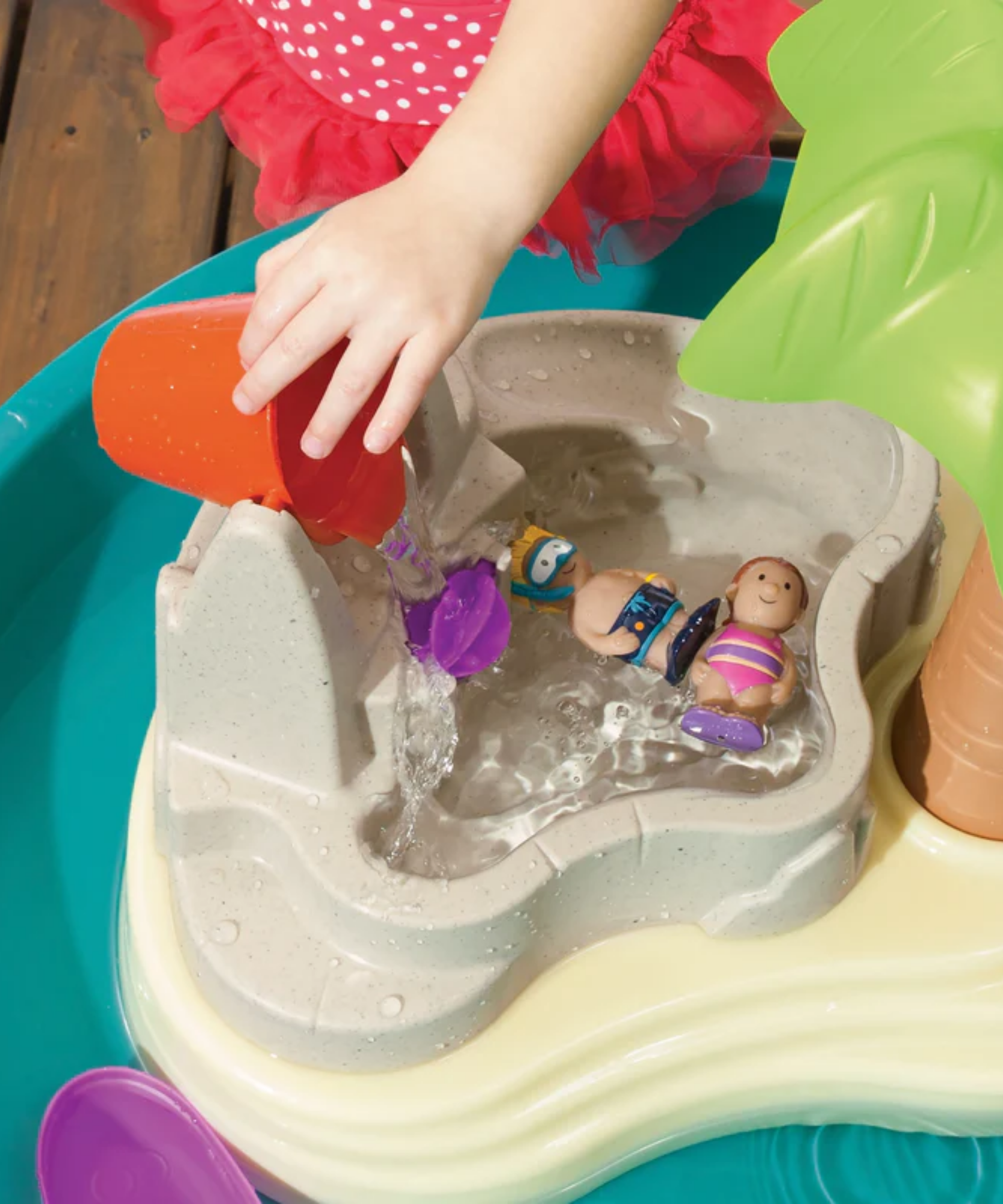طاولة المياه سبلاش سيز من ستيب 2، طاولة مياه داخلية وخارجية، لعبة نشاط مع 10 قطع من الملحقات بما في ذلك القراصنة ولعبة STEM ومركز الأنشطة، مناسبة للأطفال من سن 1.5 سنة فما فوق