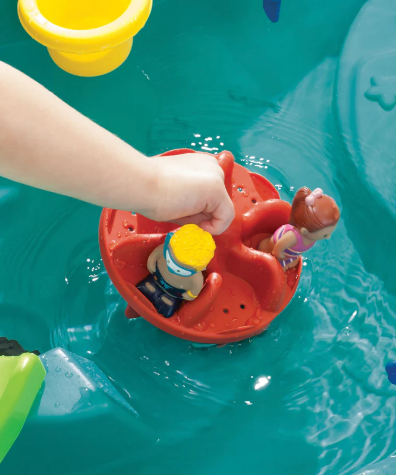 طاولة المياه سبلاش سيز من ستيب 2، طاولة مياه داخلية وخارجية، لعبة نشاط مع 10 قطع من الملحقات بما في ذلك القراصنة ولعبة STEM ومركز الأنشطة، مناسبة للأطفال من سن 1.5 سنة فما فوق