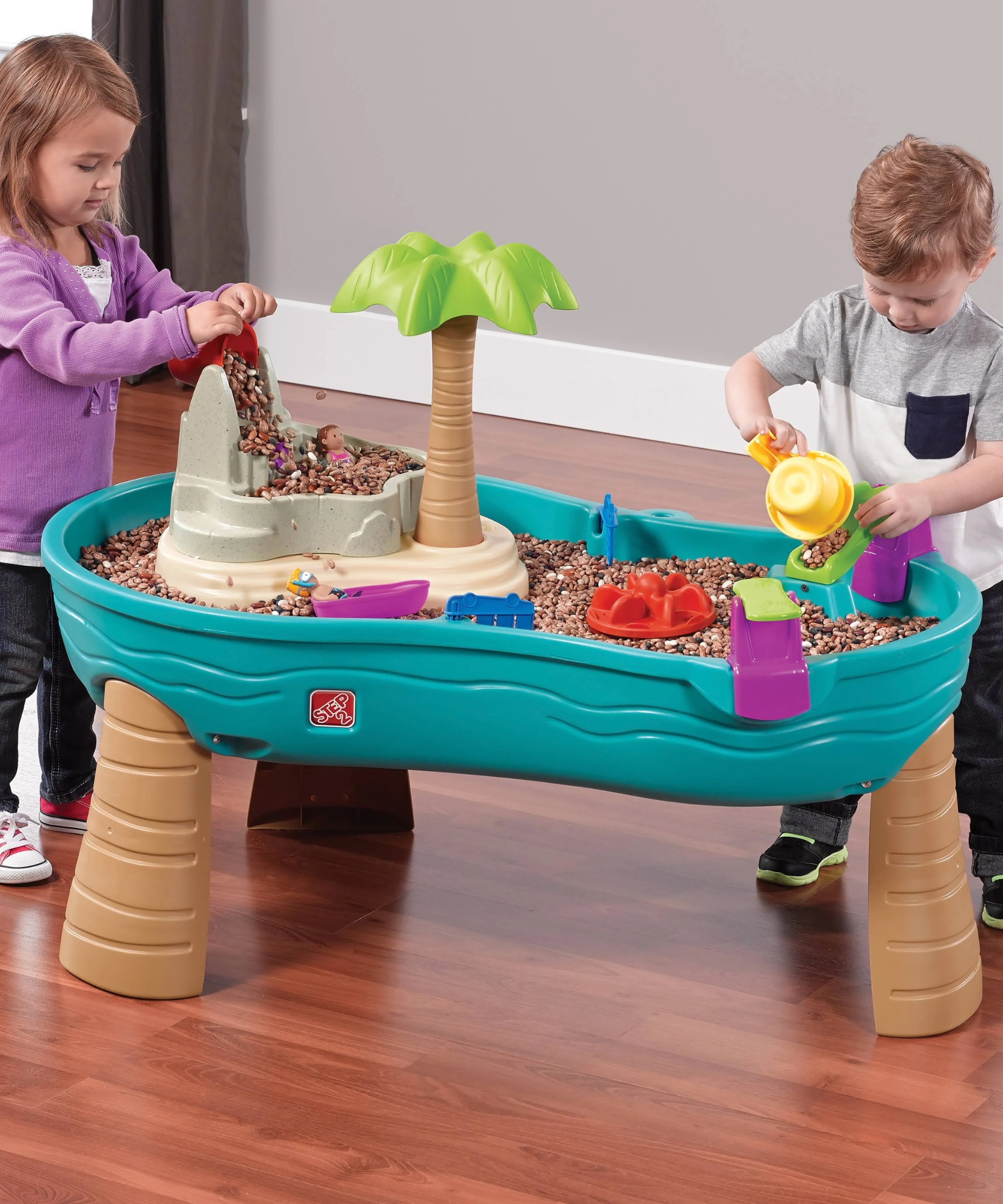 طاولة المياه سبلاش سيز من ستيب 2، طاولة مياه داخلية وخارجية، لعبة نشاط مع 10 قطع من الملحقات بما في ذلك القراصنة ولعبة STEM ومركز الأنشطة، مناسبة للأطفال من سن 1.5 سنة فما فوق