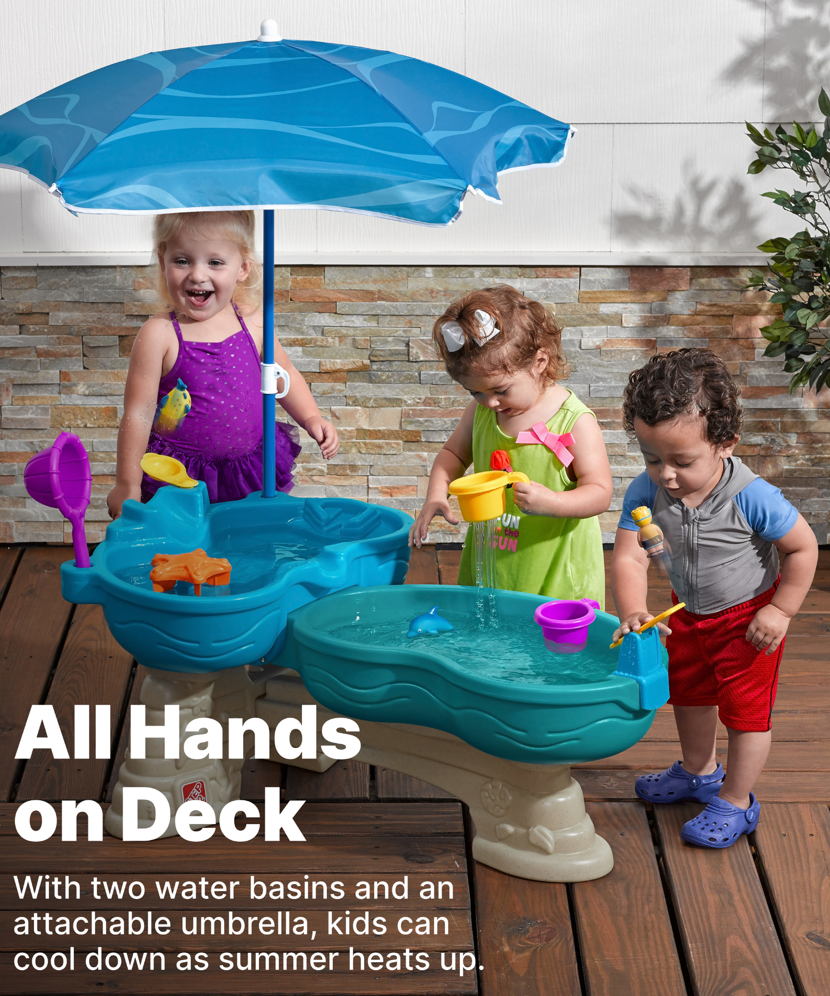 طاولة مياه ستيب 2 سبلاش آند سبلاش سيواي مع مظلة، طاولة مياه خارجية ولعبة نشاط مع 10 قطع من الملحقات، لعبة STEM للحديقة الخلفية مناسبة للأطفال من الأولاد والبنات من سن 1.5 سنة فما فوق