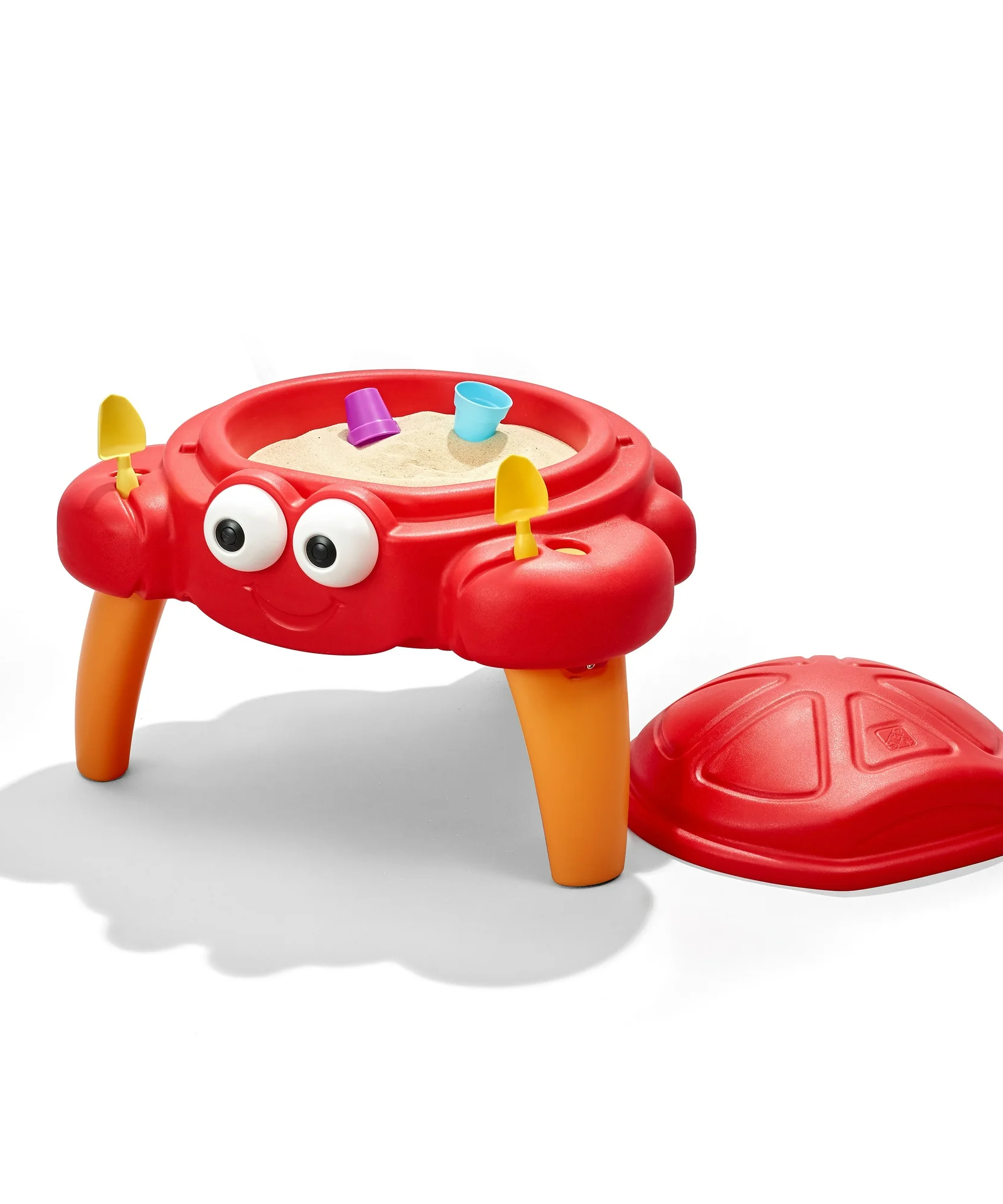 Step2 Crabbie Sand Table with Lid and Legs, Outdoor Sandbox, Sensory Play Activity Toy with 4 Piece Accessories, Backyard Garden Sandpit with 11 kg Holding Capacity, Suitable for Children Aged 1.5+