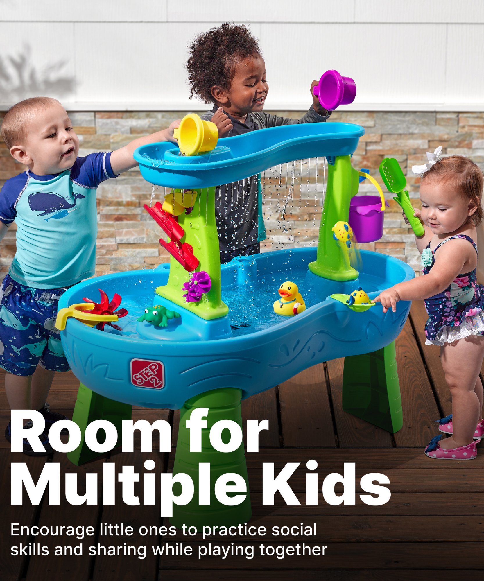 طاولة مياه ستيب 2 رين شاورز سبلاش بوند مع مظلة، طاولة مياه داخلية وخارجية، مجموعة ألعاب حسية ولعبة نشاط، جدار دش مطري، مجموعة إكسسوارات من 13 قطعة، لعبة للأطفال الصغار من عمر سنة ونصف فما فوق