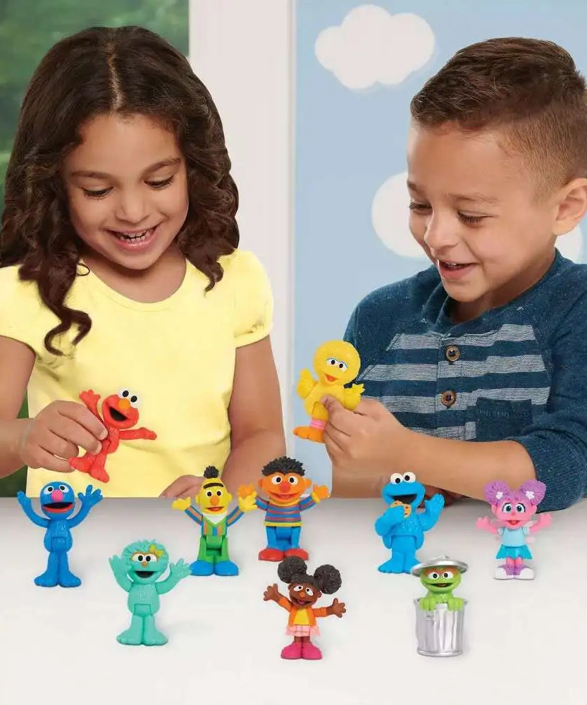 مجموعة أصدقاء حي شارع سمسم الفاخرة، شخصيات متحركة قابلة للتعديل مقاس 7.62 سم، مجموعة من 10 ألعاب قابلة للتجميع تتضمن إلمو، كوكيز مونستر، بيج بيرد والمزيد، مرخصة رسميًا من جاست بلاي للأطفال من عمر سنتين فما فوق