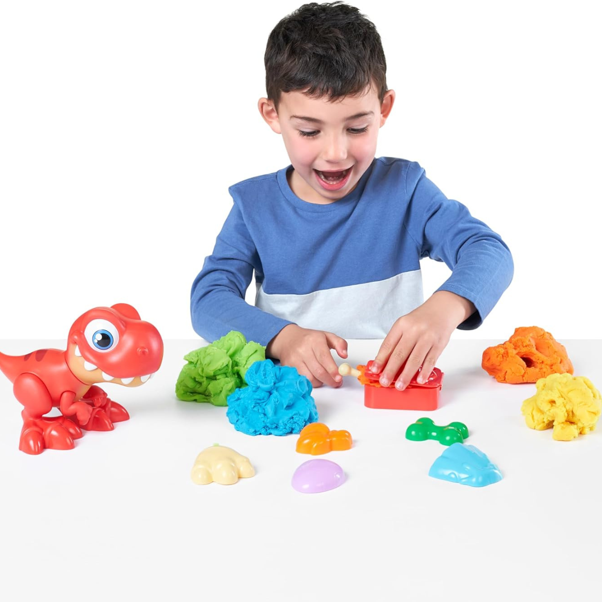 Smashers Junior Dino Dig Large Egg Brontosaur by ZURU, 18+ Surprises, Dinosaur Preschool Toy, Build + Construct Sensory Play for Kids 18 Months to 3 Years, Includes 1kg Clay + 6 Moulds + Stickers, Moveable Dino Figure