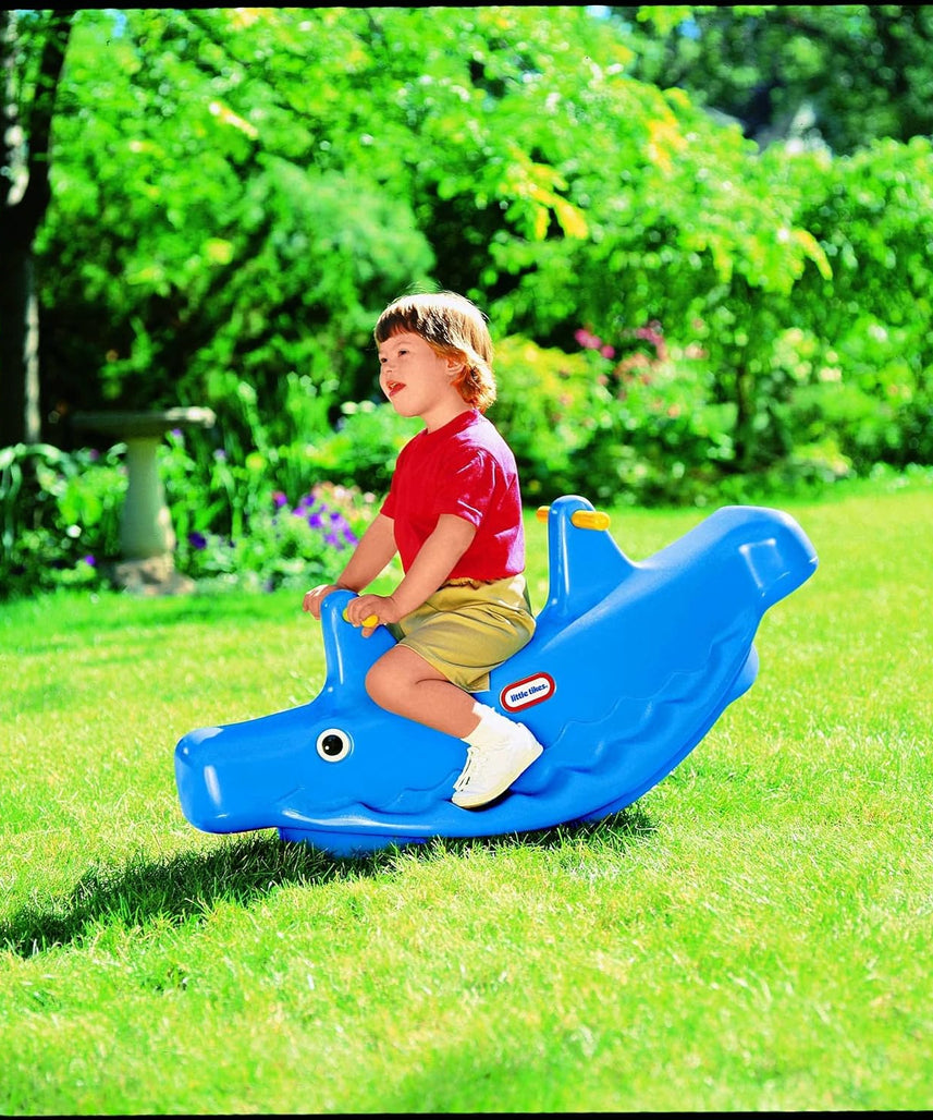 Little Tikes Whale Teeter Totter Seesaw for Toddlers, Indoor and Outdoor Rocking Toy, Seats Up to 3 Children, Stable Plastic Design, 18 Months+