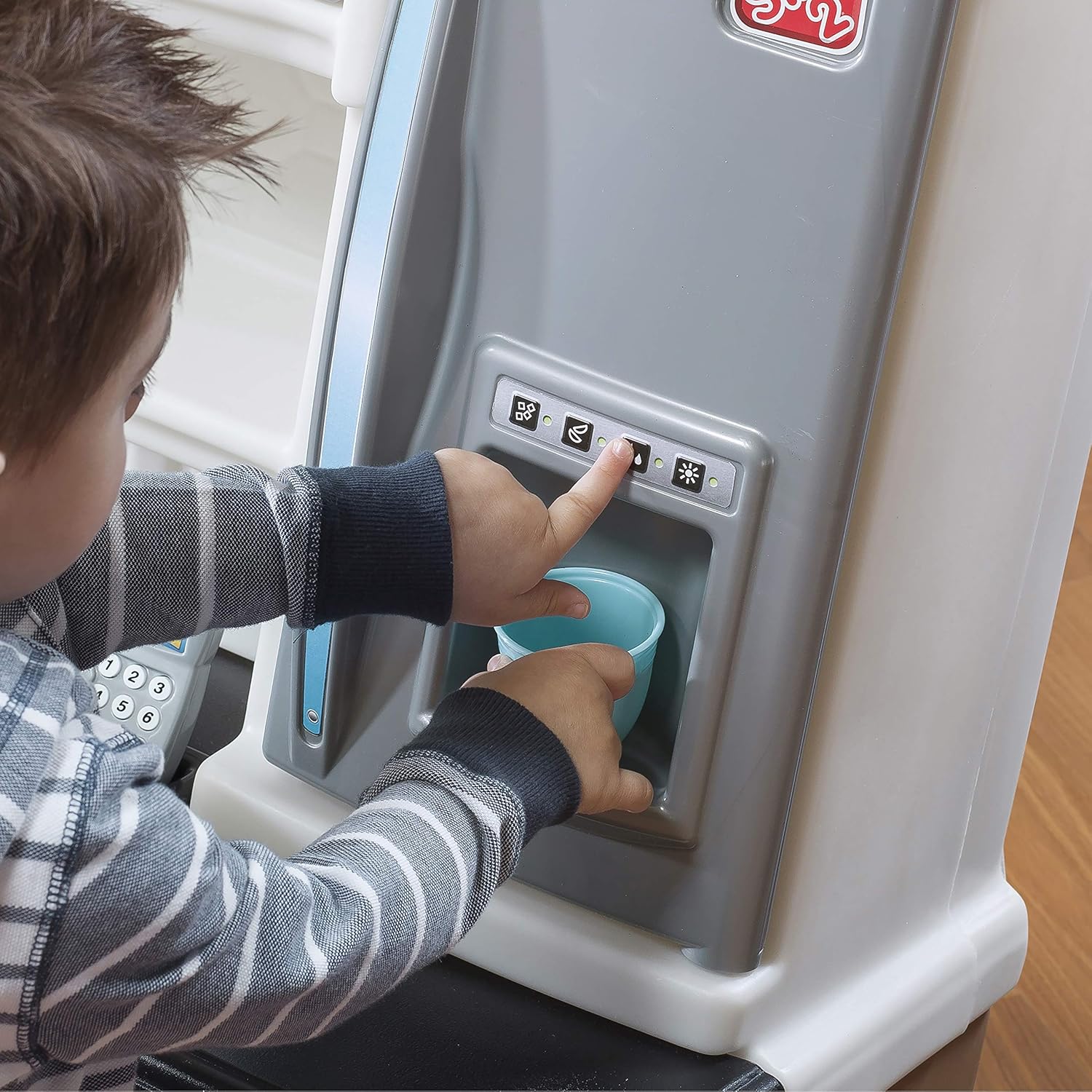 Step2 Custom Kitchen Refresh, Interactive Roleplay Kitchen Set with Lights Sounds Storage Accessories, Pretend Cooking Toy for Kids Boys and Girls Age 2 to 6, Tan