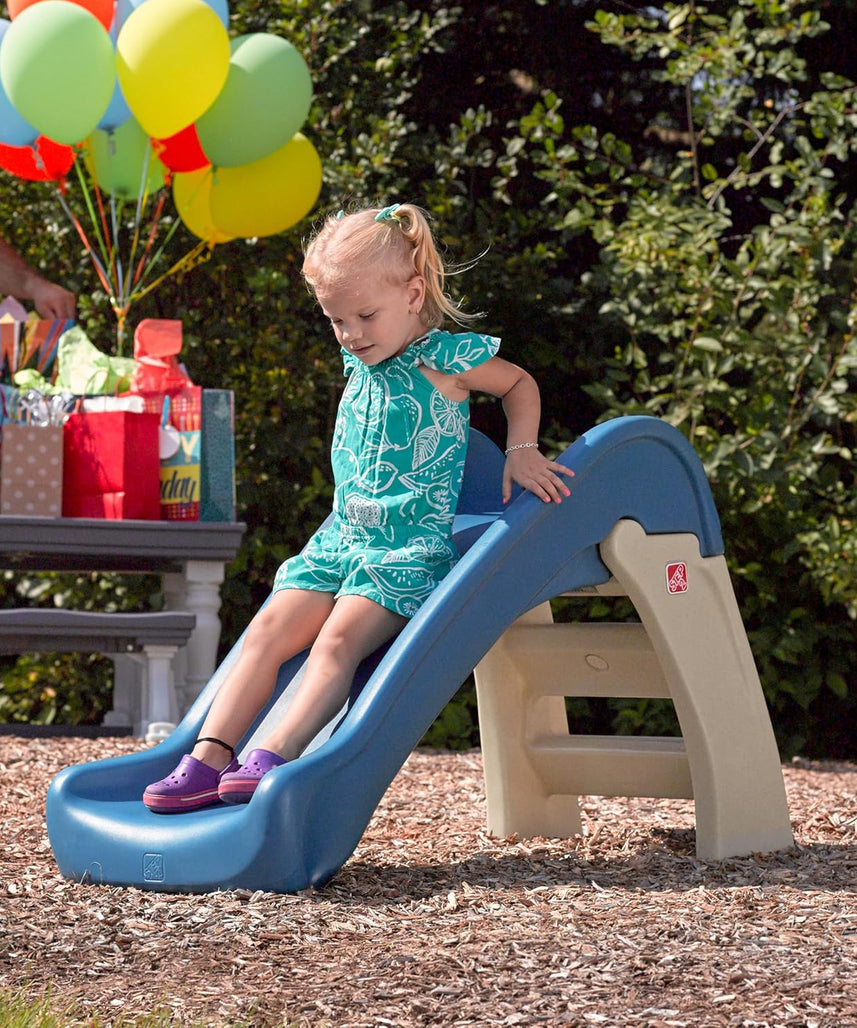 Step2 Play & Fold Jr. Slide, Folding Toddler Slide, Indoor & Outdoor Plastic Slide, Kids 1.5–4 Years
