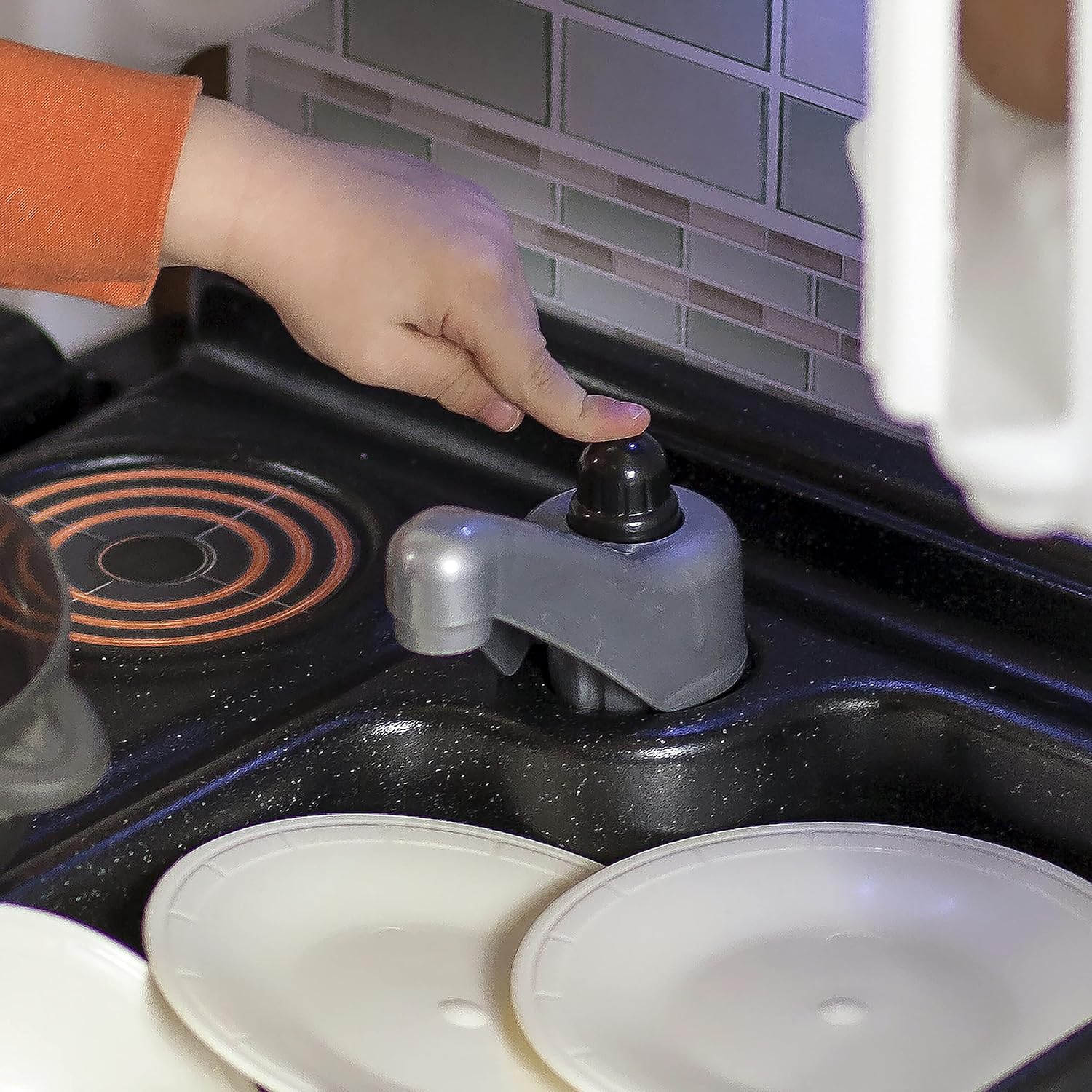 Step2 Dream Kitchen Refresh 852100, Modern Kids Play Kitchen Set with Lights, Sounds & 37 Accessories, Ages 2–5+ Years