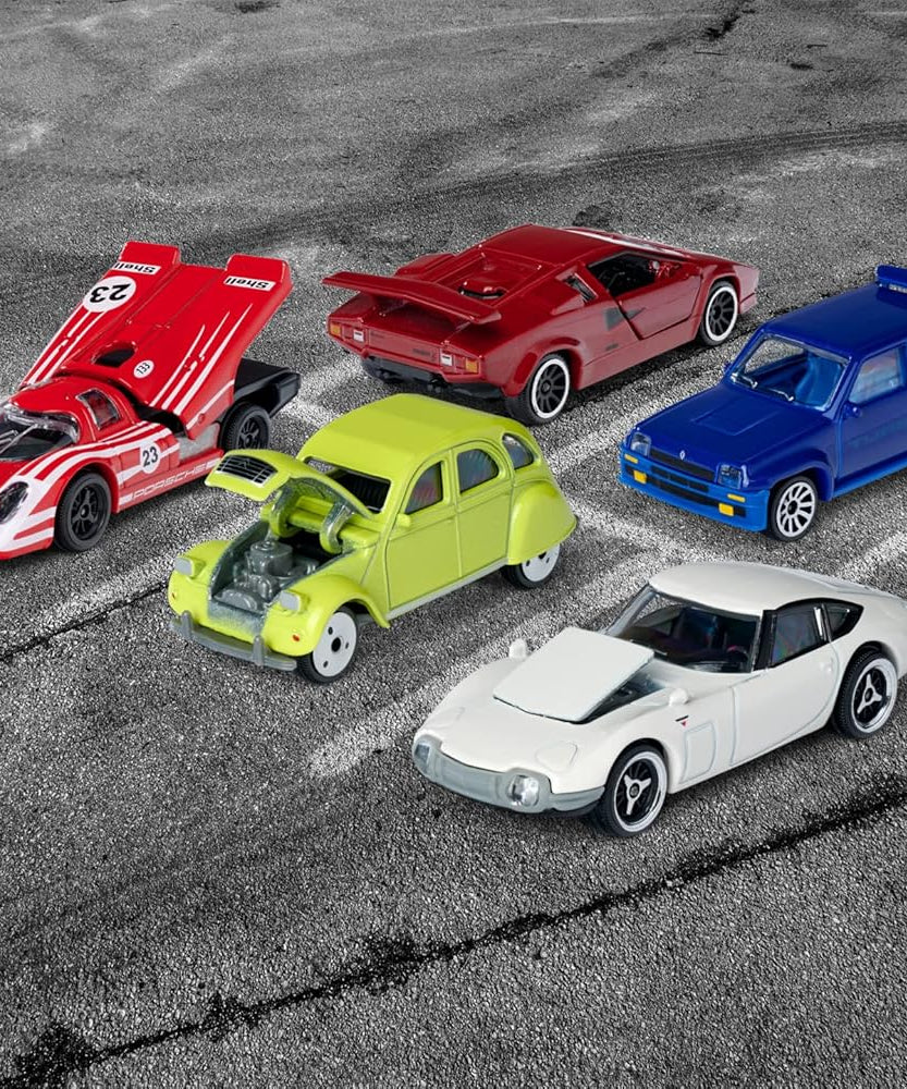 Majorette Vintage Autos 5-Piece Set – Ford Mustang, Porsche 934, Renault Alpine A110, VW Beetle & VW T1, Die-Cast Collectible Toy Cars for Kids & Collectors